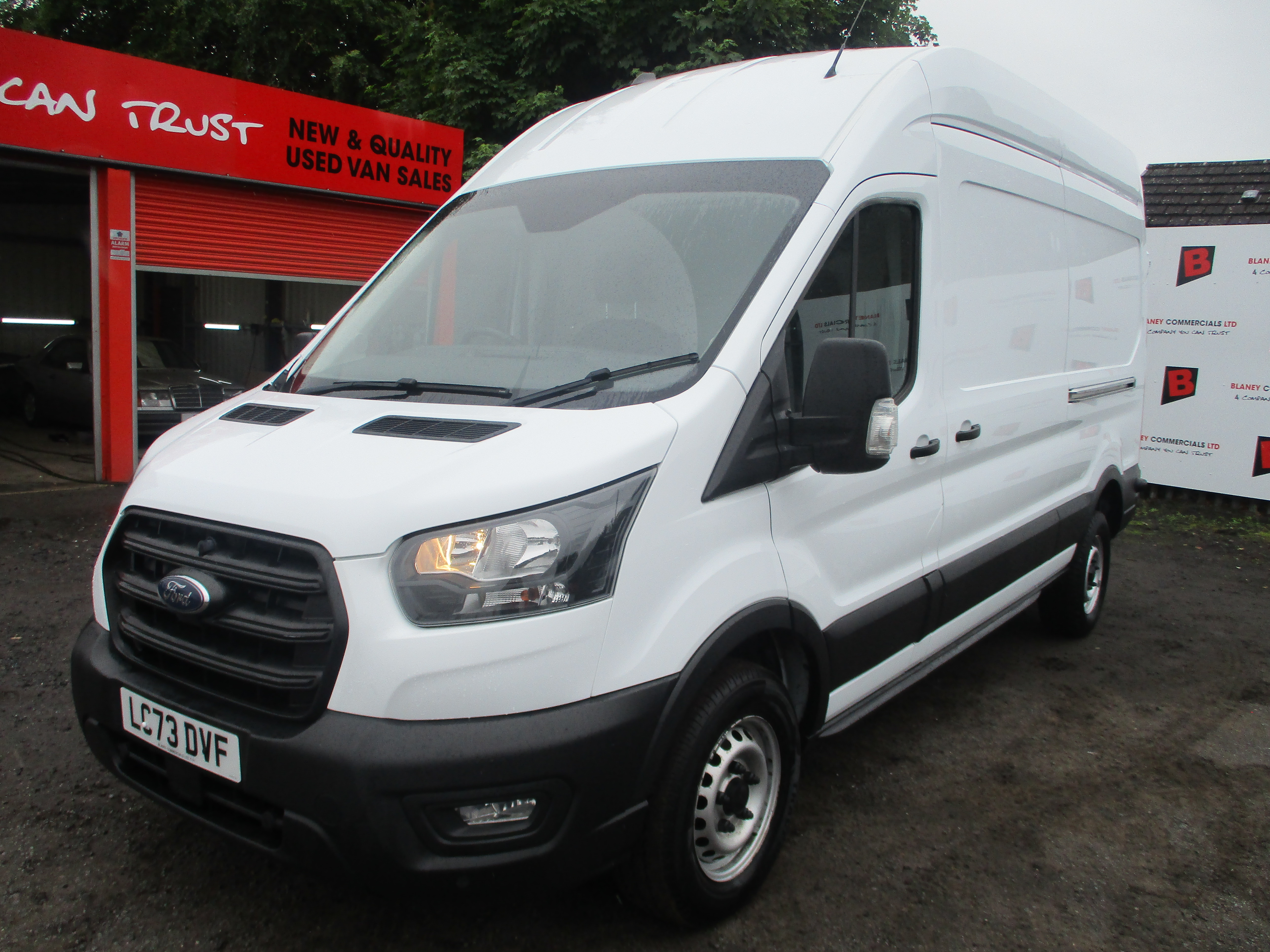 Ford Transit 350 L3H3 2.0 EcoBlue LWB Hi Top 130PS Leader Van (STILL UNDER FORD WARRANTY)