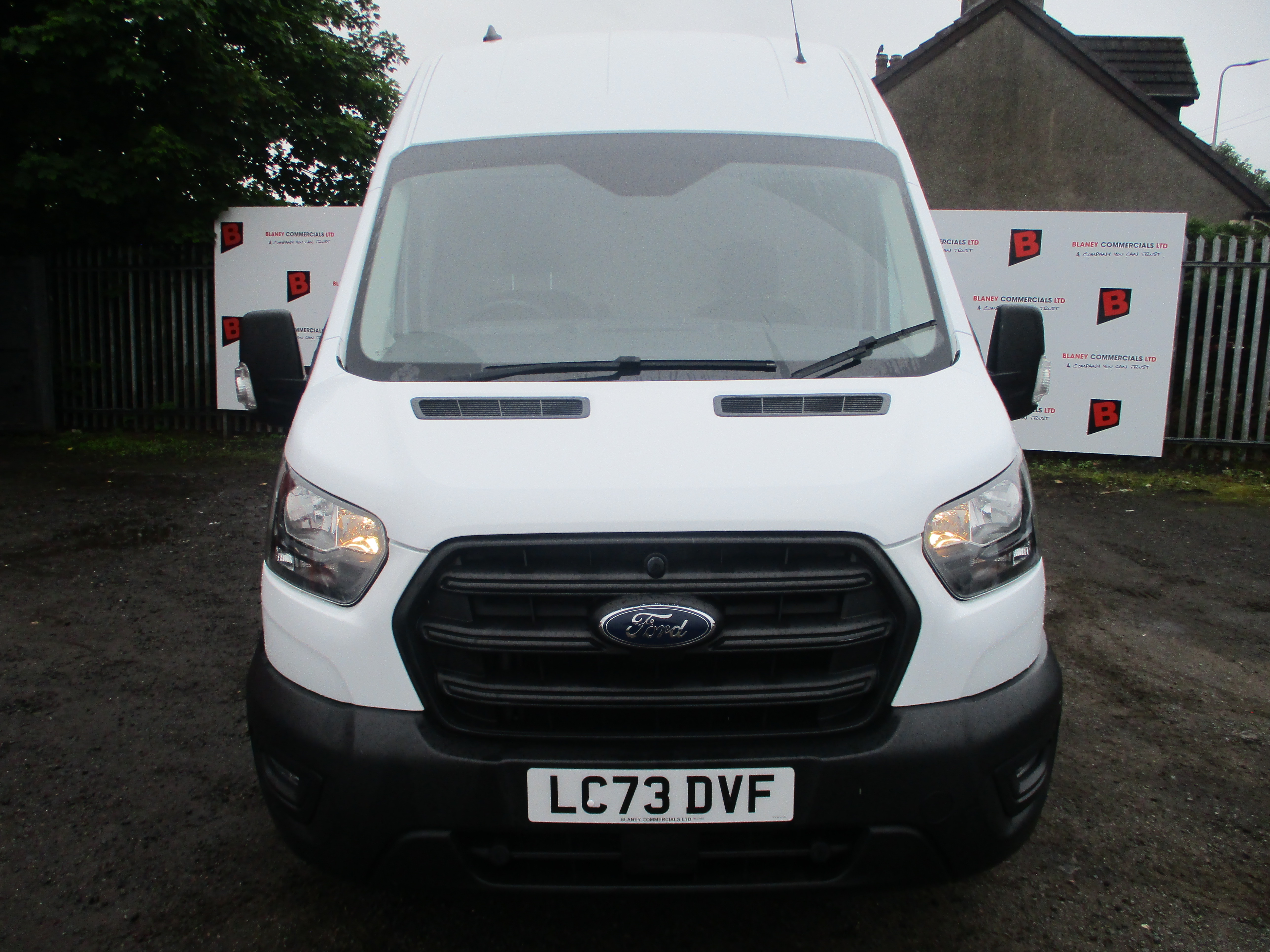 Ford Transit 350 L3H3 2.0 EcoBlue LWB Hi Top 130PS Leader Van (STILL UNDER FORD WARRANTY)