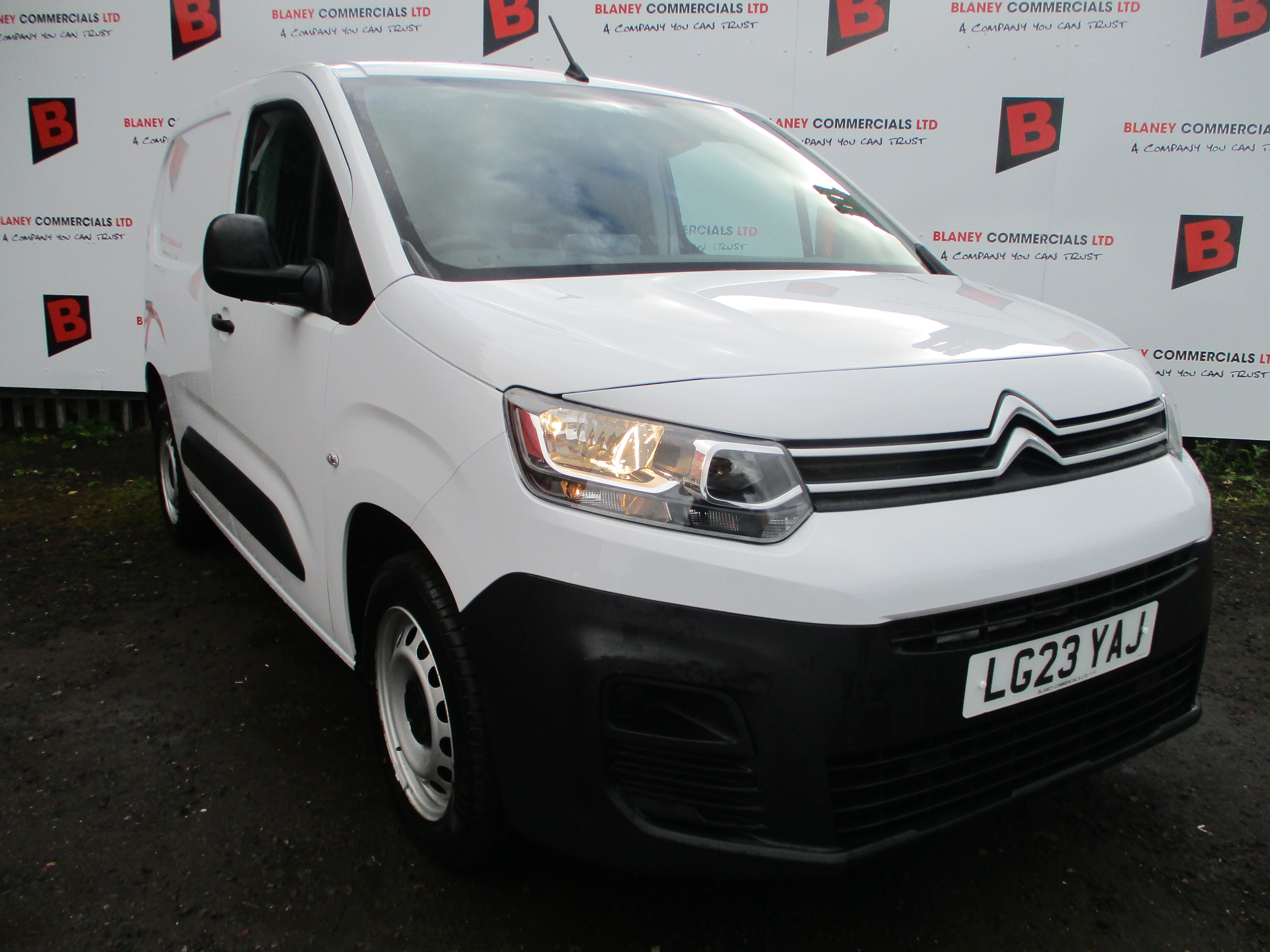 Citroen Berlingo M 1.5 BlueHDi 1000kg 100PS Enterprise Pro (ONE OWNER FROM NEW !!)