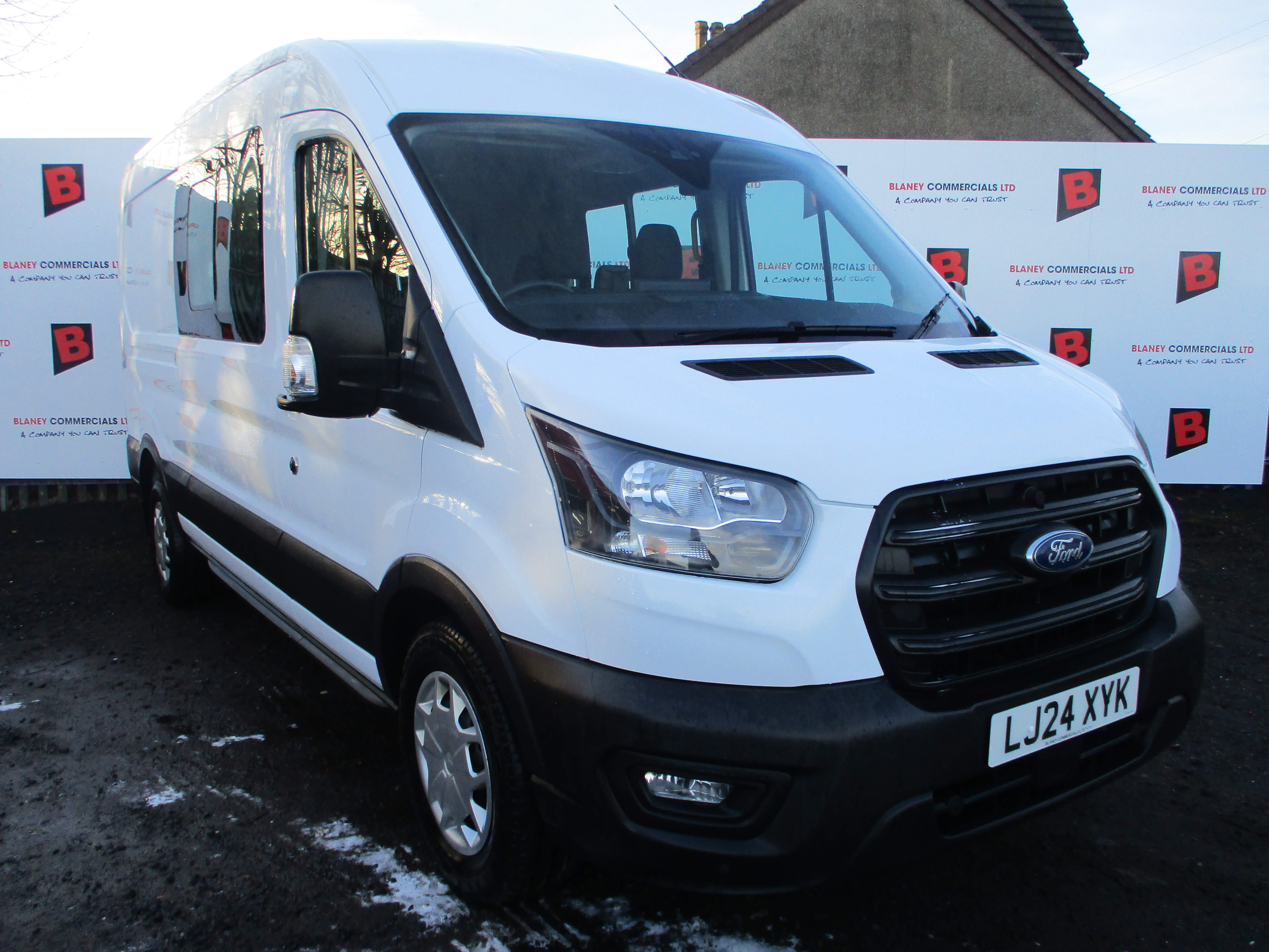 Ford Transit 350 L3H2 2.0 EcoBlue 130PS Trend DCIV (6 Seater Factory Crewvan) 