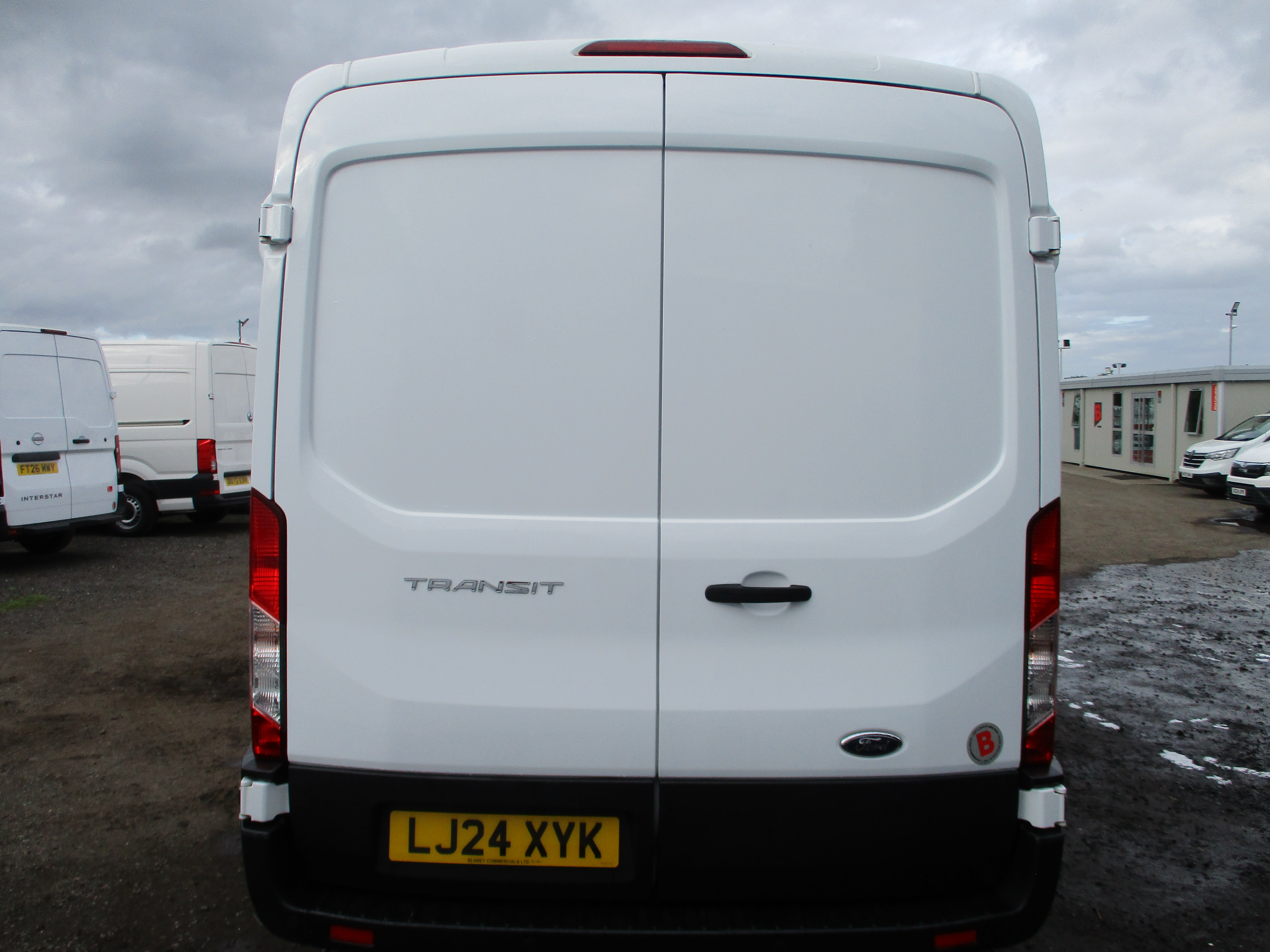 Ford Transit 350 L3H2 2.0 EcoBlue 130PS Trend DCIV (6 Seater Factory Crewvan) Stunning Van with AIR CON