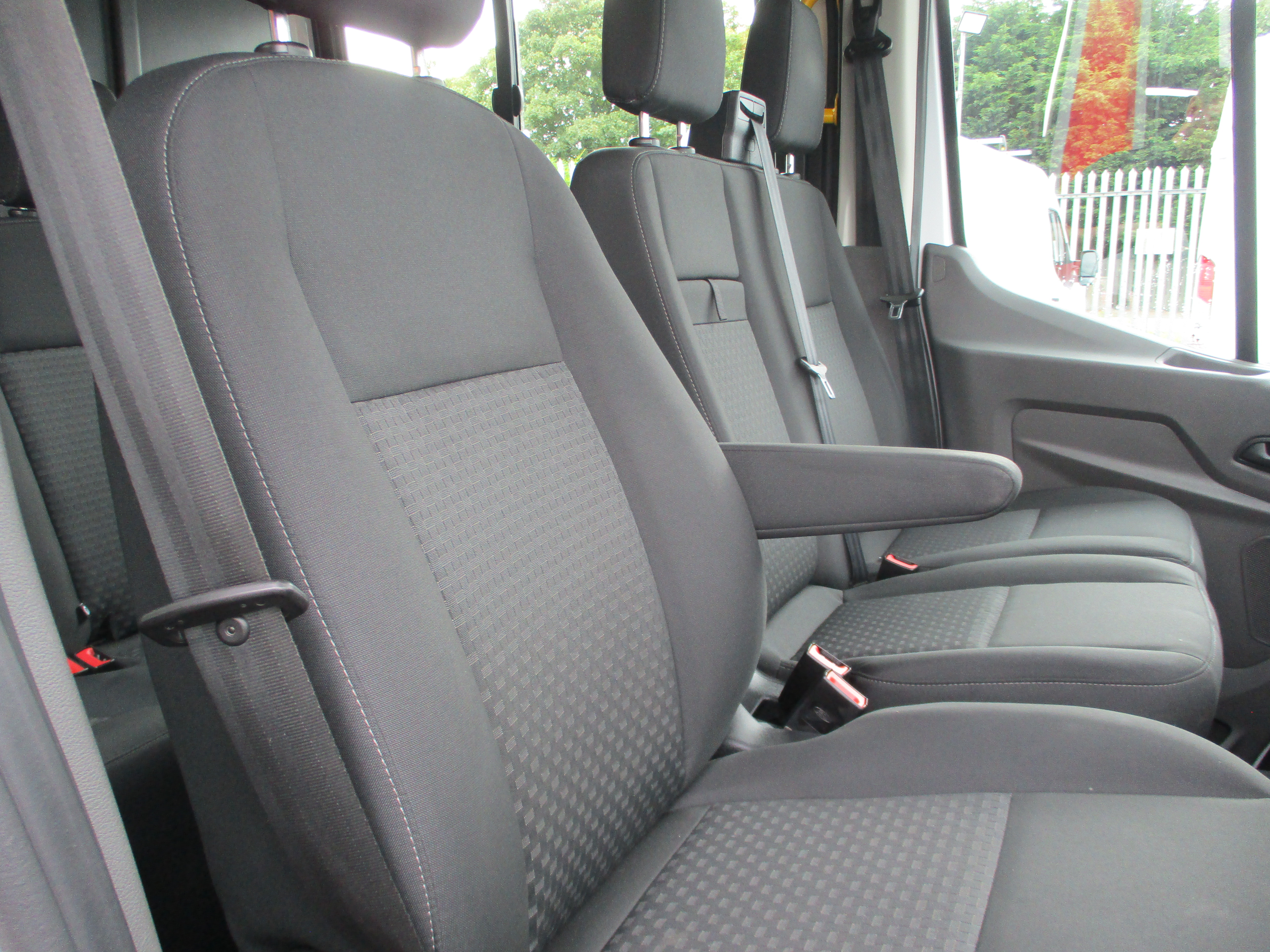 Ford Transit 350 L3H2 2.0 EcoBlue 130PS Trend DCIV (6 Seater Factory Crewvan) Stunning Van with AIR CON