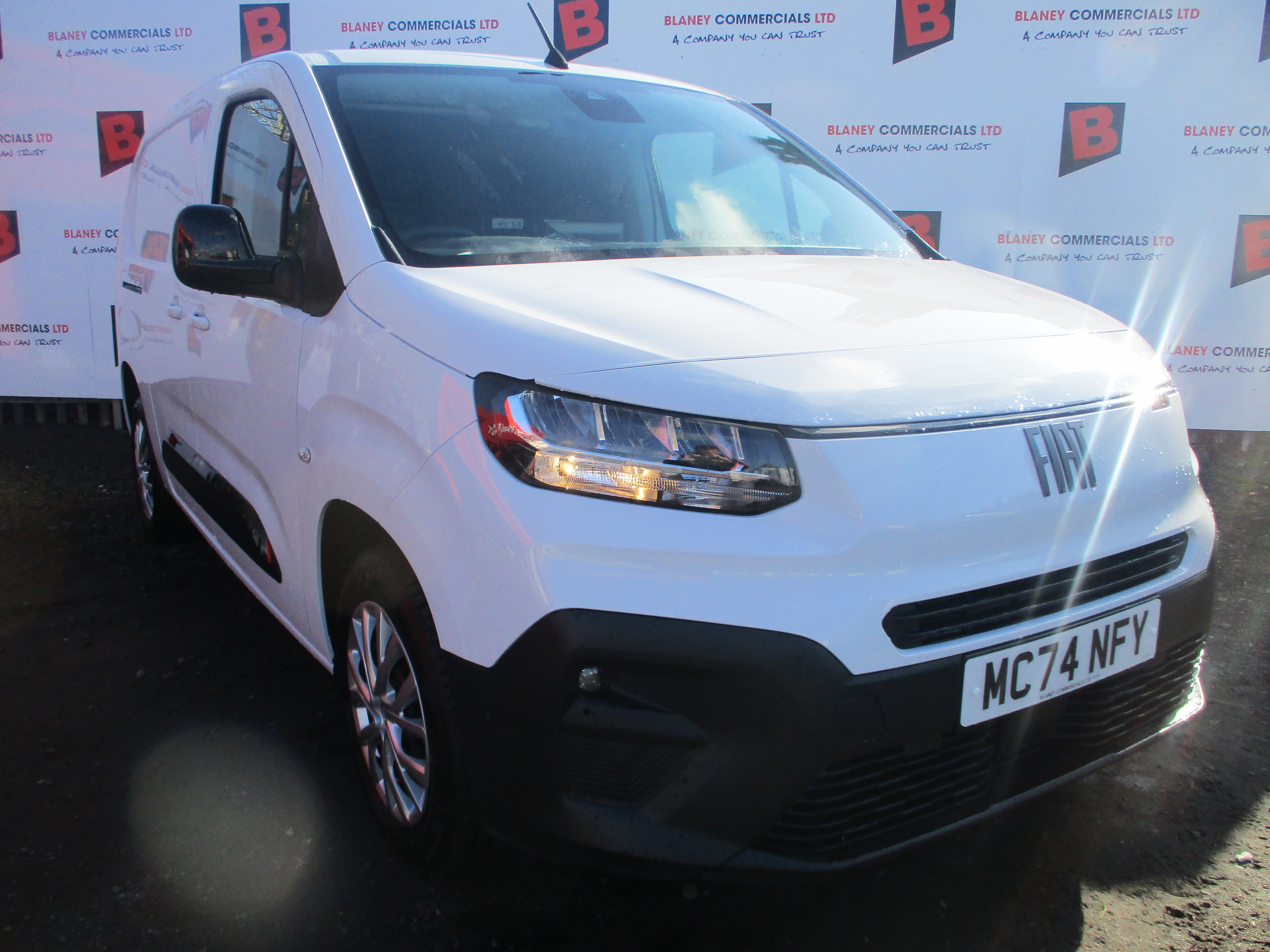 FIAT Doblo L2 (LWB) 1.5 Multijet 100PS PRIMO Van, BIG spec (COVERED ONLY 3,000 MILES)