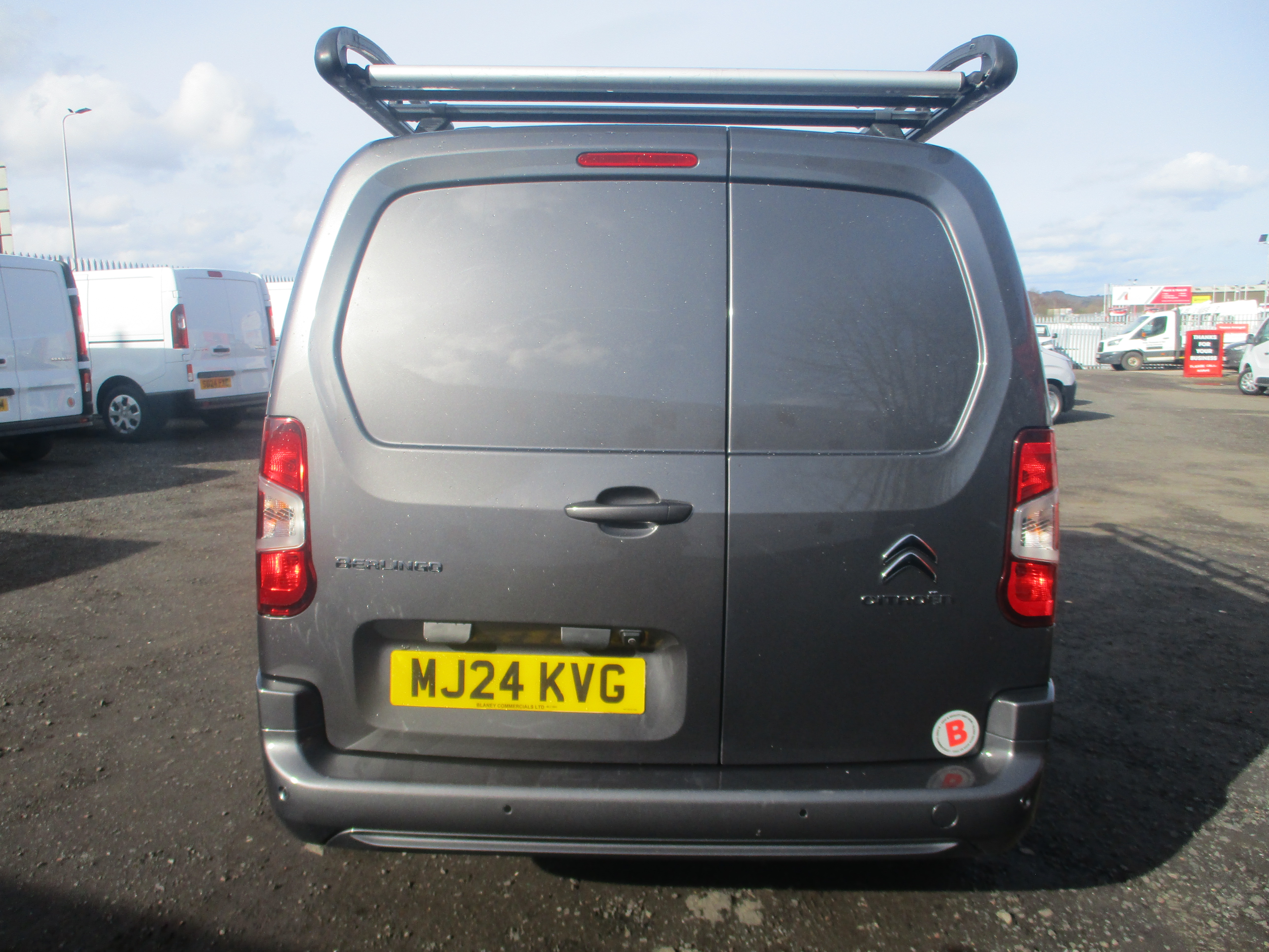 Citroen Berlingo XL (LWB) 1.5 BlueHDi 130PS EAT8 AUTO Driver Edition Van (FULL ROOF RACK CAN BE REMOVED ON REQUEST)