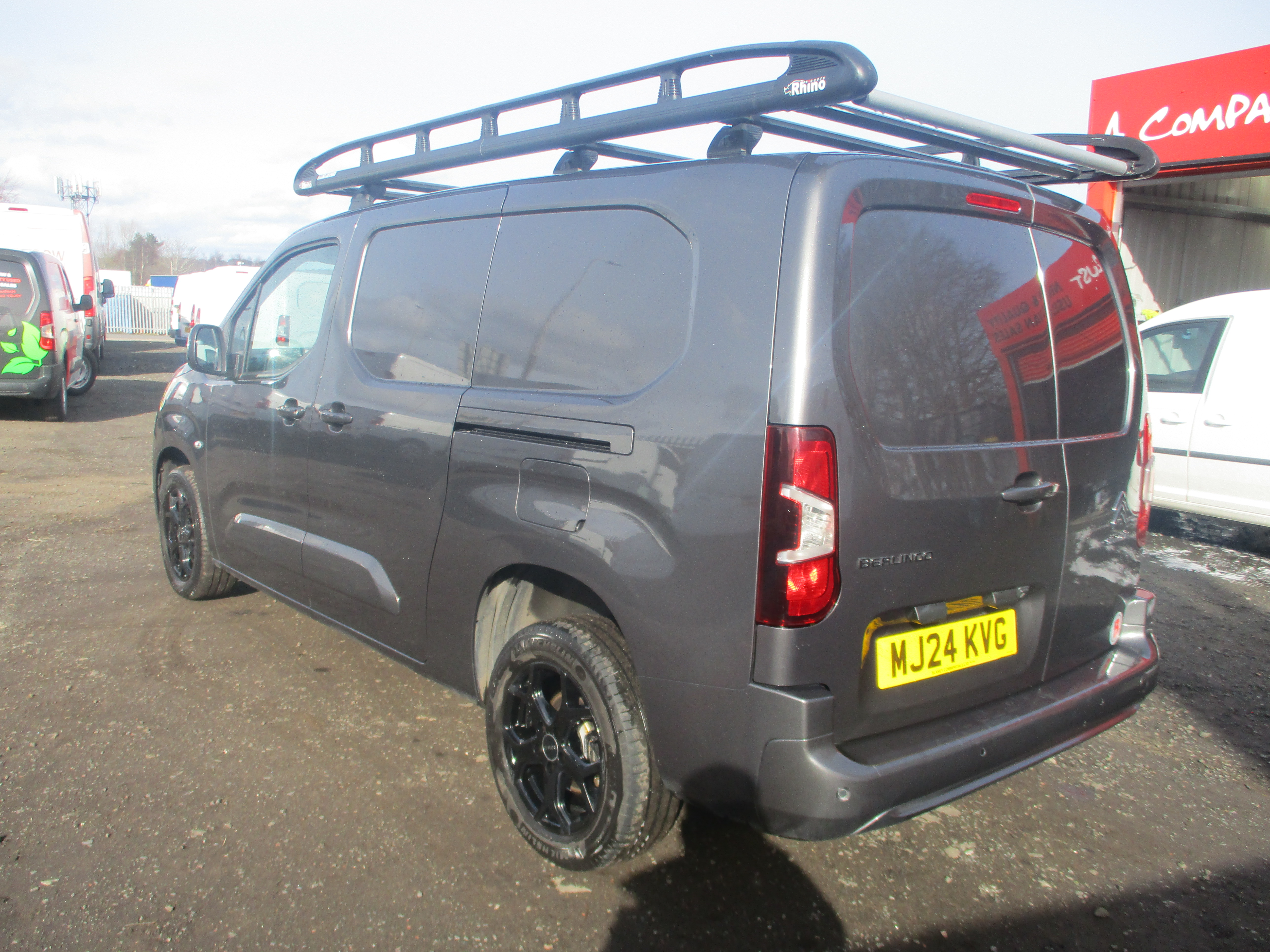 Citroen Berlingo XL (LWB) 1.5 BlueHDi 130PS EAT8 AUTO Driver Edition Van (FULL ROOF RACK CAN BE REMOVED ON REQUEST)