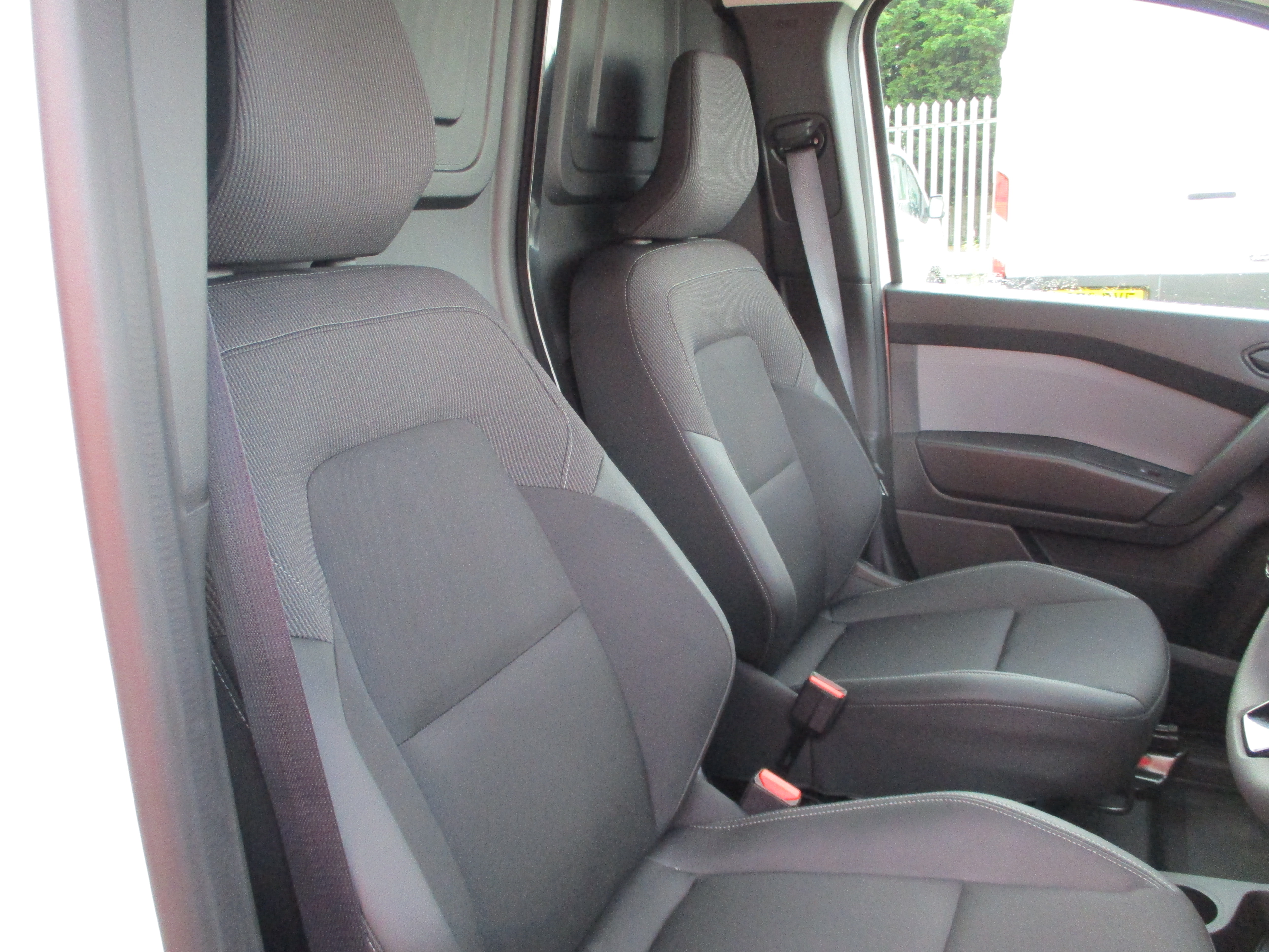 Renault Kangoo ML19 L1 1.5 Blue dCi 95 Advance Panel Van (REDUCED &pound;300 OFF)