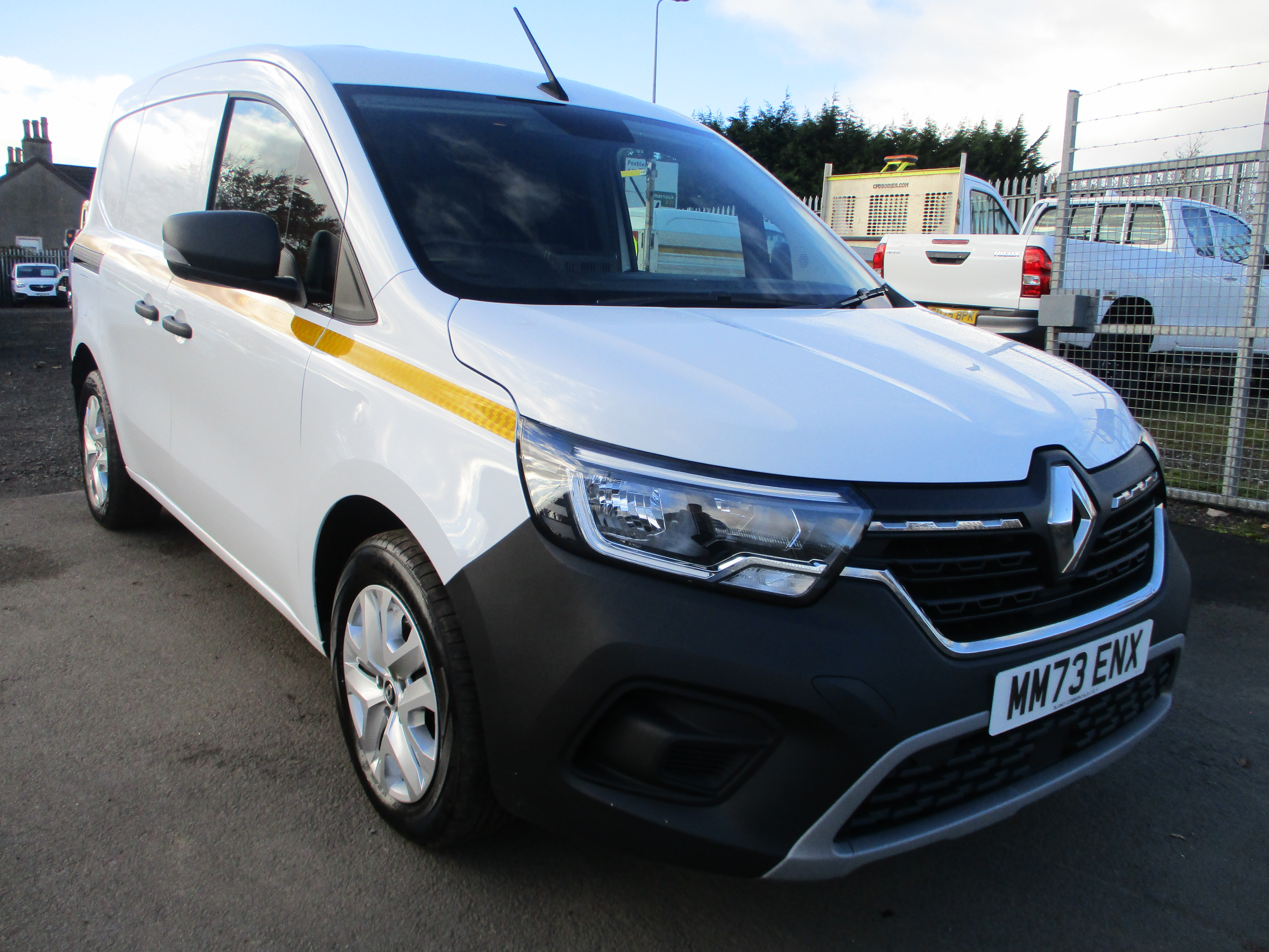 Renault Kangoo L1 ML19 Blue dCi Advance Model (NICE SPEC including beacon &amp; WARRANTY TILL 2026)