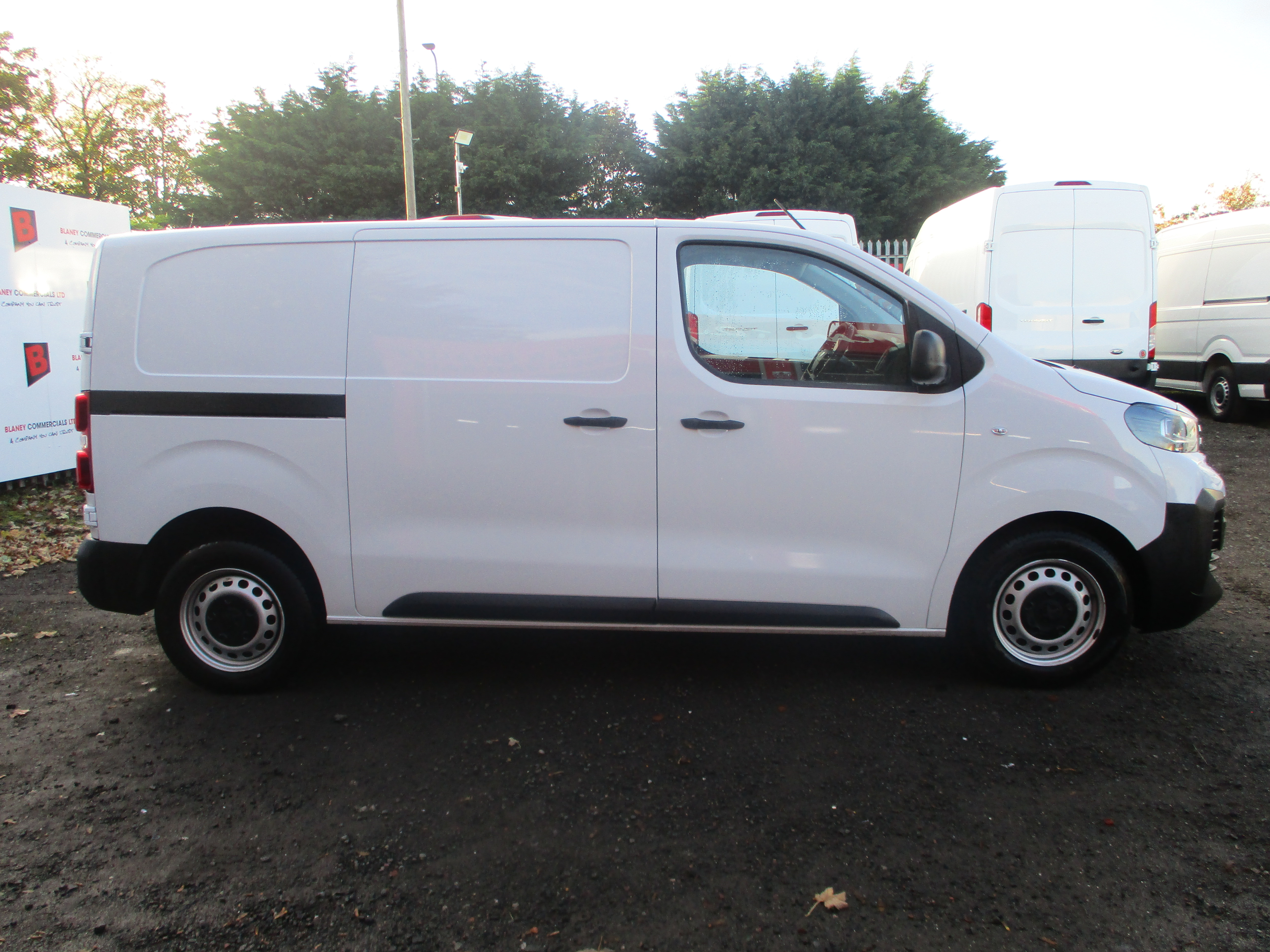 Peugeot Expert L1 1.5 BlueHDi 120PS Professional (MANUFACTURERS WARRANTY TILL 2028 !!)