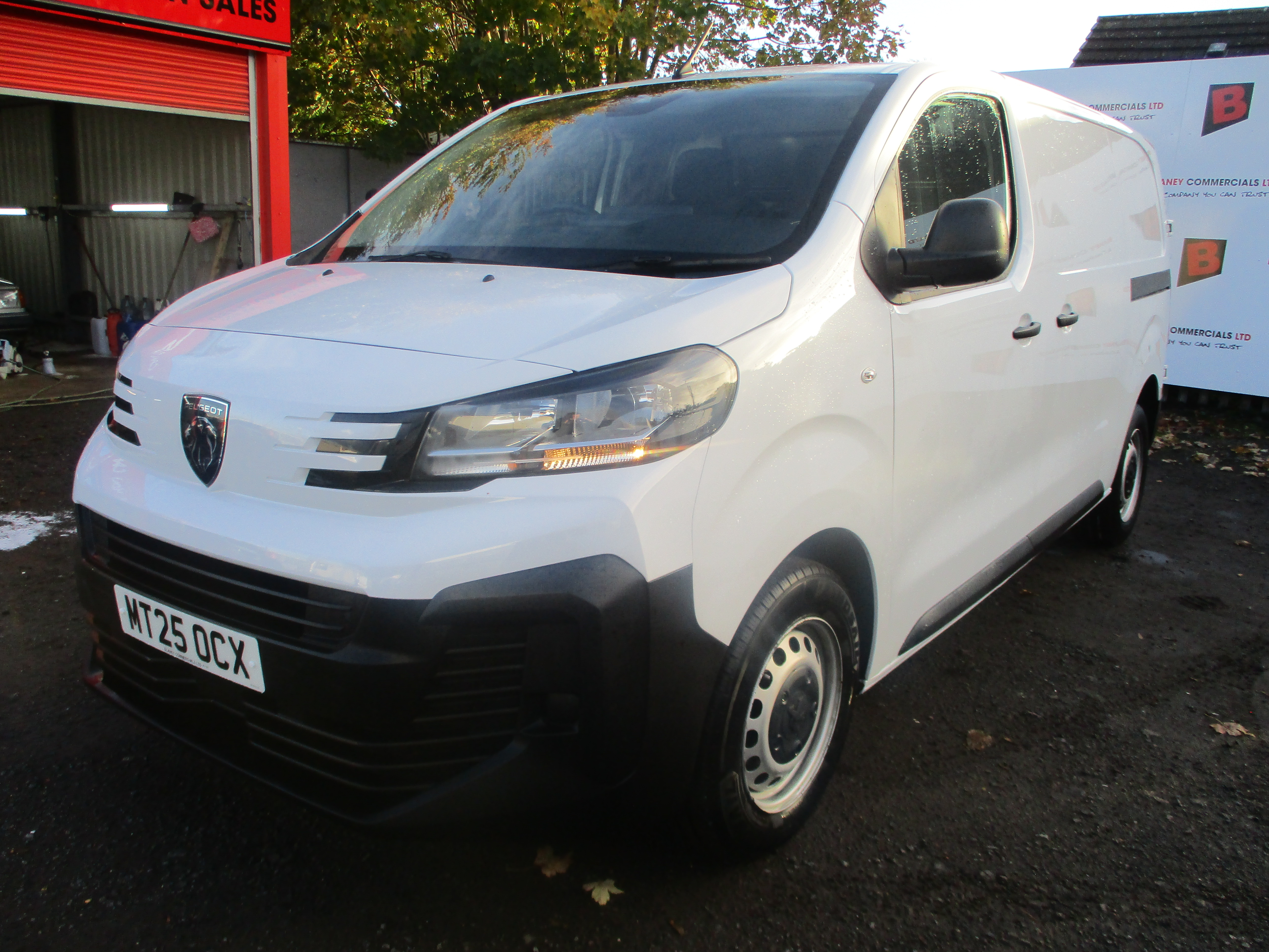 Peugeot Expert L1 1.5 BlueHDi 120PS Professional (MANUFACTURERS WARRANTY TILL 2028 !!)