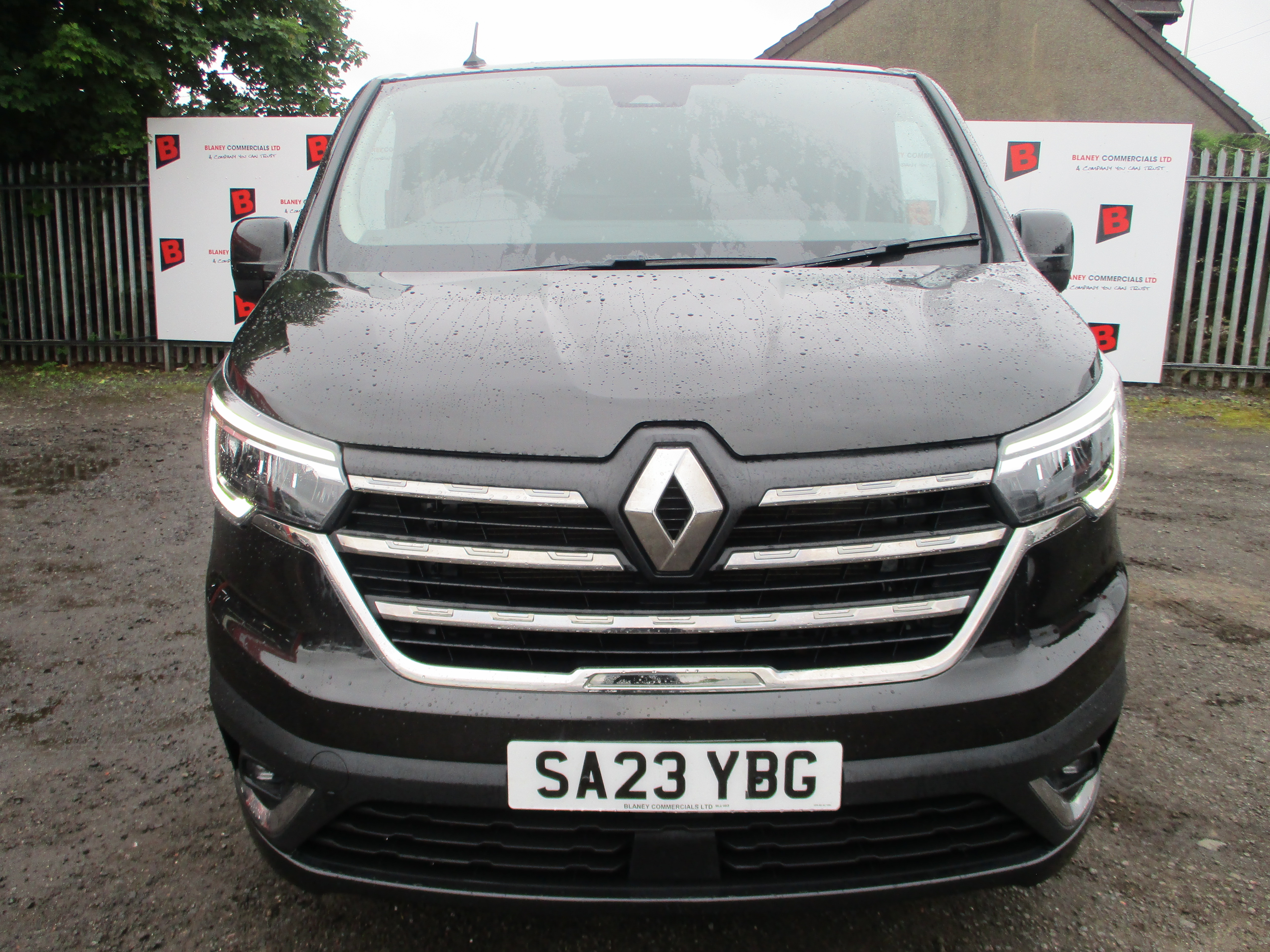 Renault Trafic SL28 Blue dCi 130PS Sport Van (FULL SERVICE HISTORY FROM NEW)