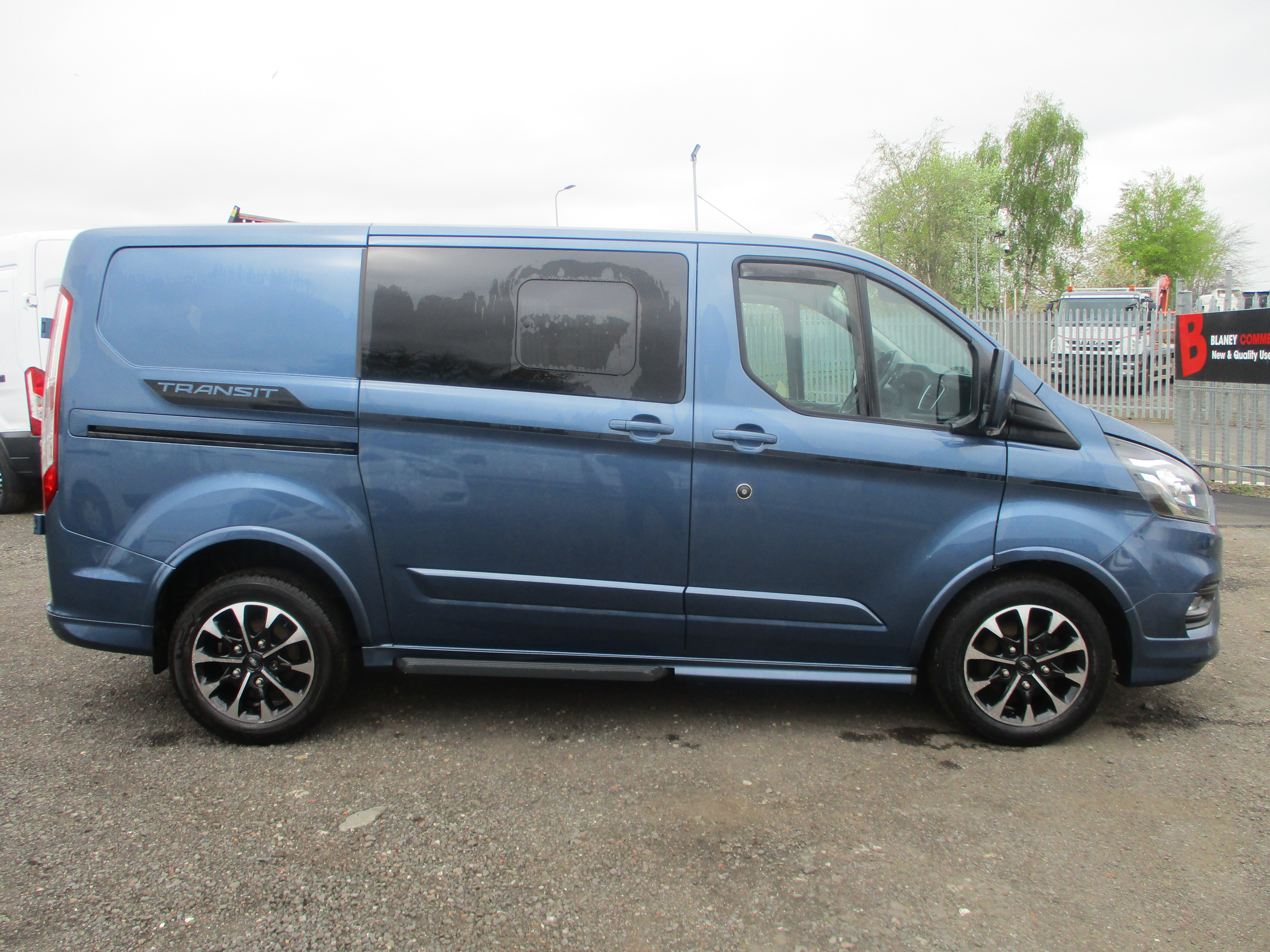 Ford Custom 320 L1H1 2.0 EcoBlue 185PS DCIV (5 Seater) AUTO Sport Van ( £2,050 OFF RRP )