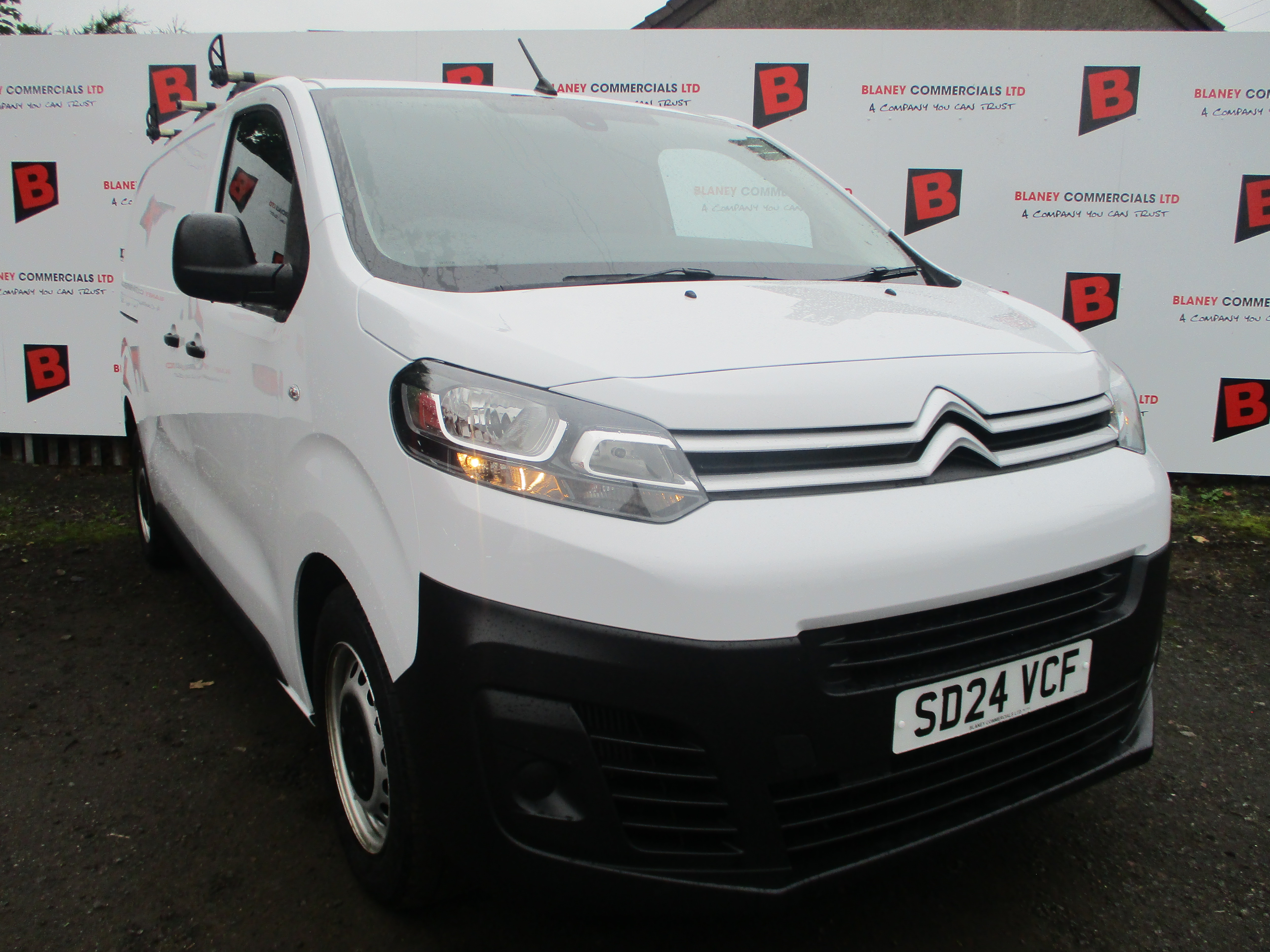 Citroen Dispatch M 1400 2.0 BlueHDi 145PS Enterprise Van (Roof Rack CAN BE REMOVED ON REQUEST)