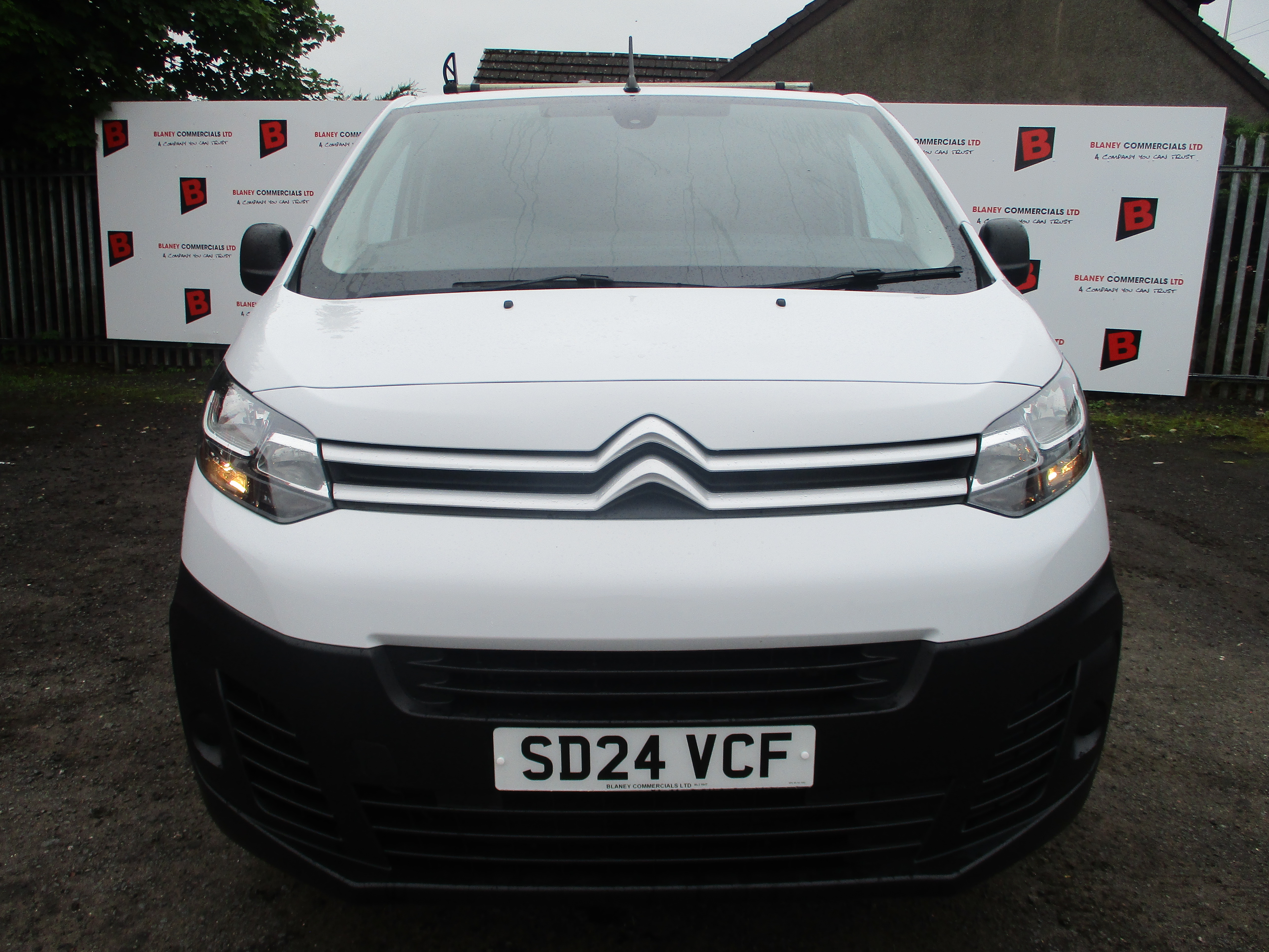 Citroen Dispatch M 1400 2.0 BlueHDi 145PS Enterprise Van (Roof Rack CAN BE REMOVED ON REQUEST)