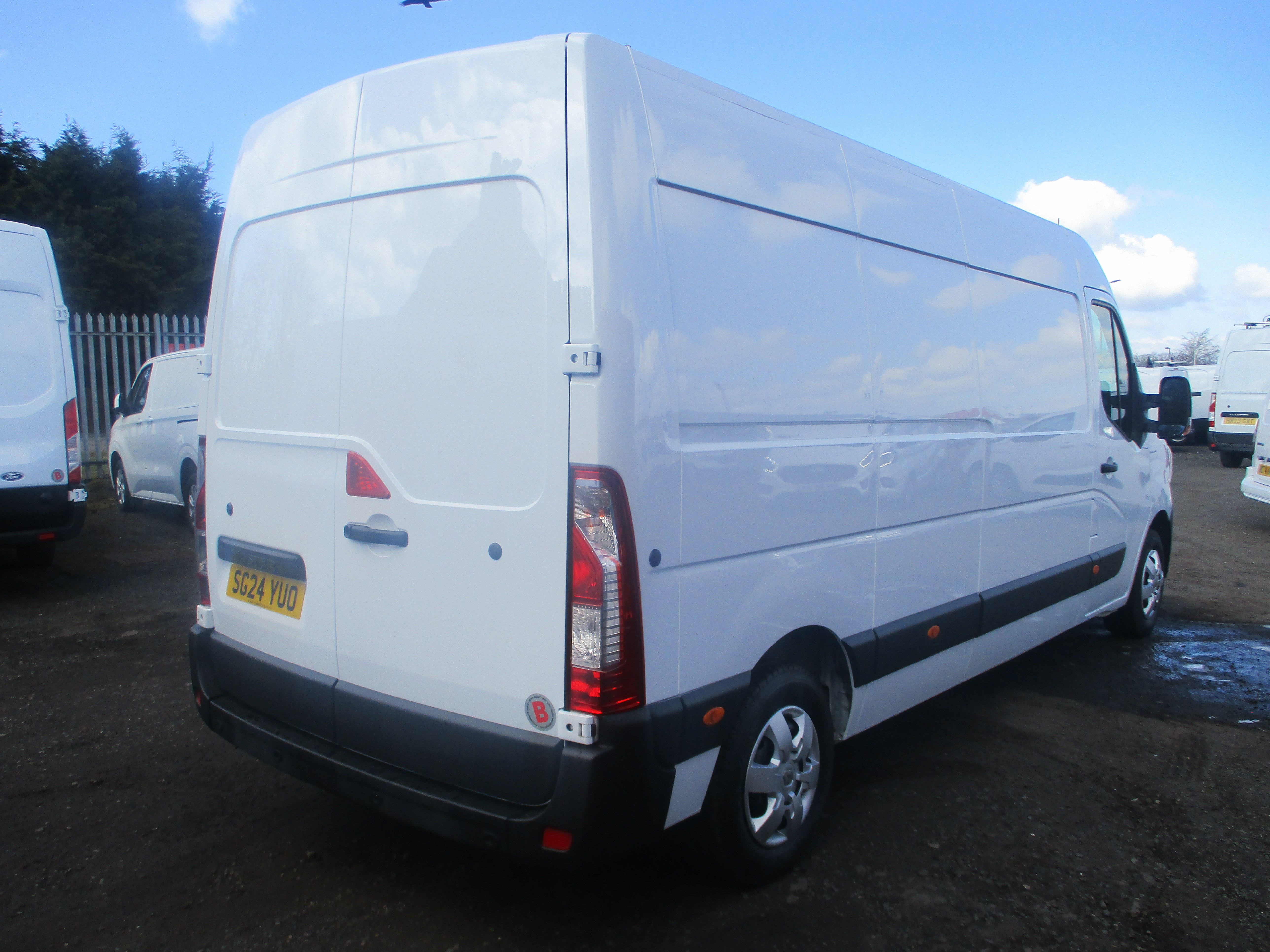Renault Master LM35 2.3 BlueDci 135PS Advance Van (STILL UNDER MANUFACTURERS WARRANTY TILL 2027)