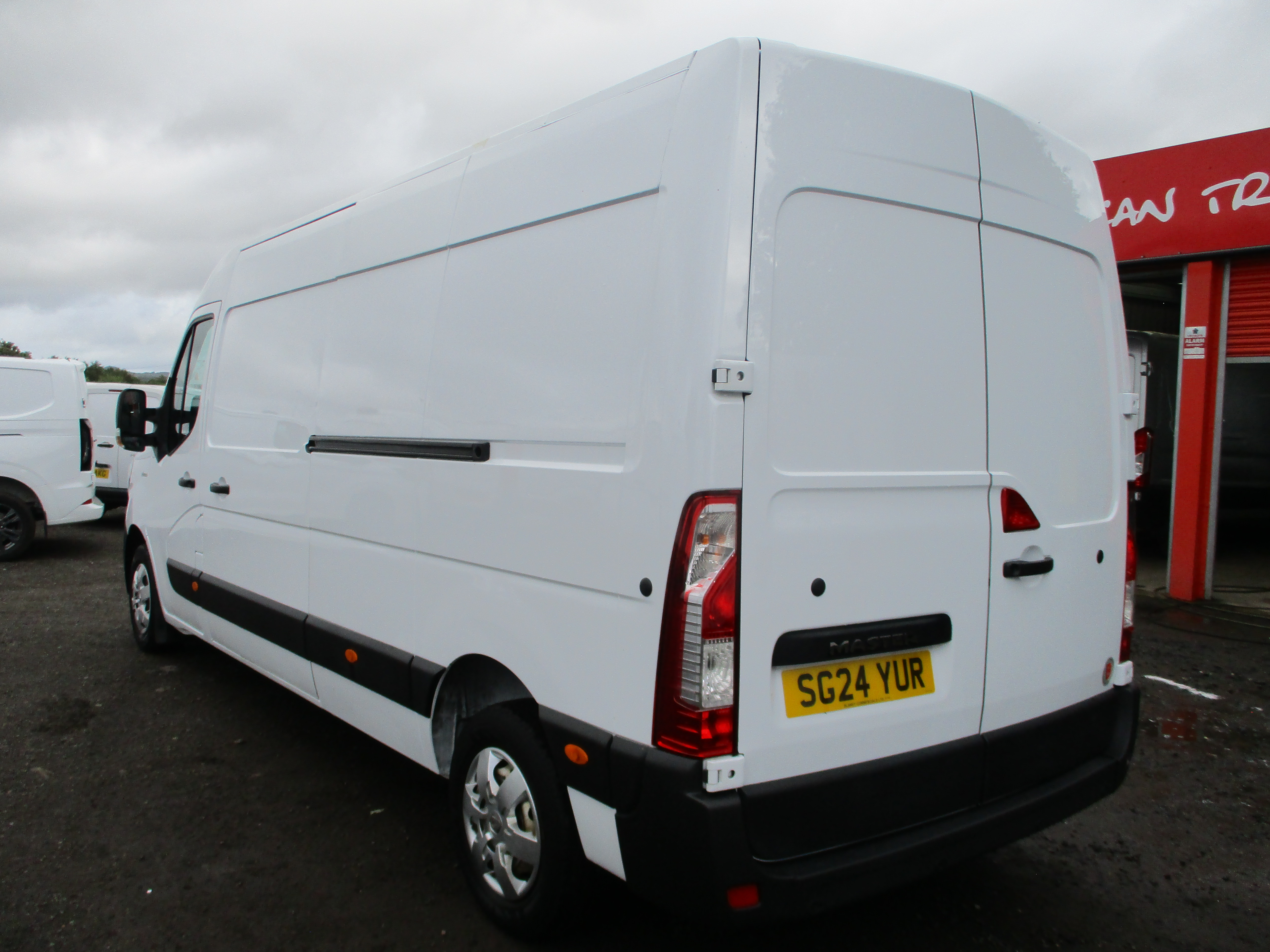 Renault Master LM35 2.3 BlueDci 135PS Advance Van (STILL UNDER MANUFACTURERS WARRANTY TILL 2027)