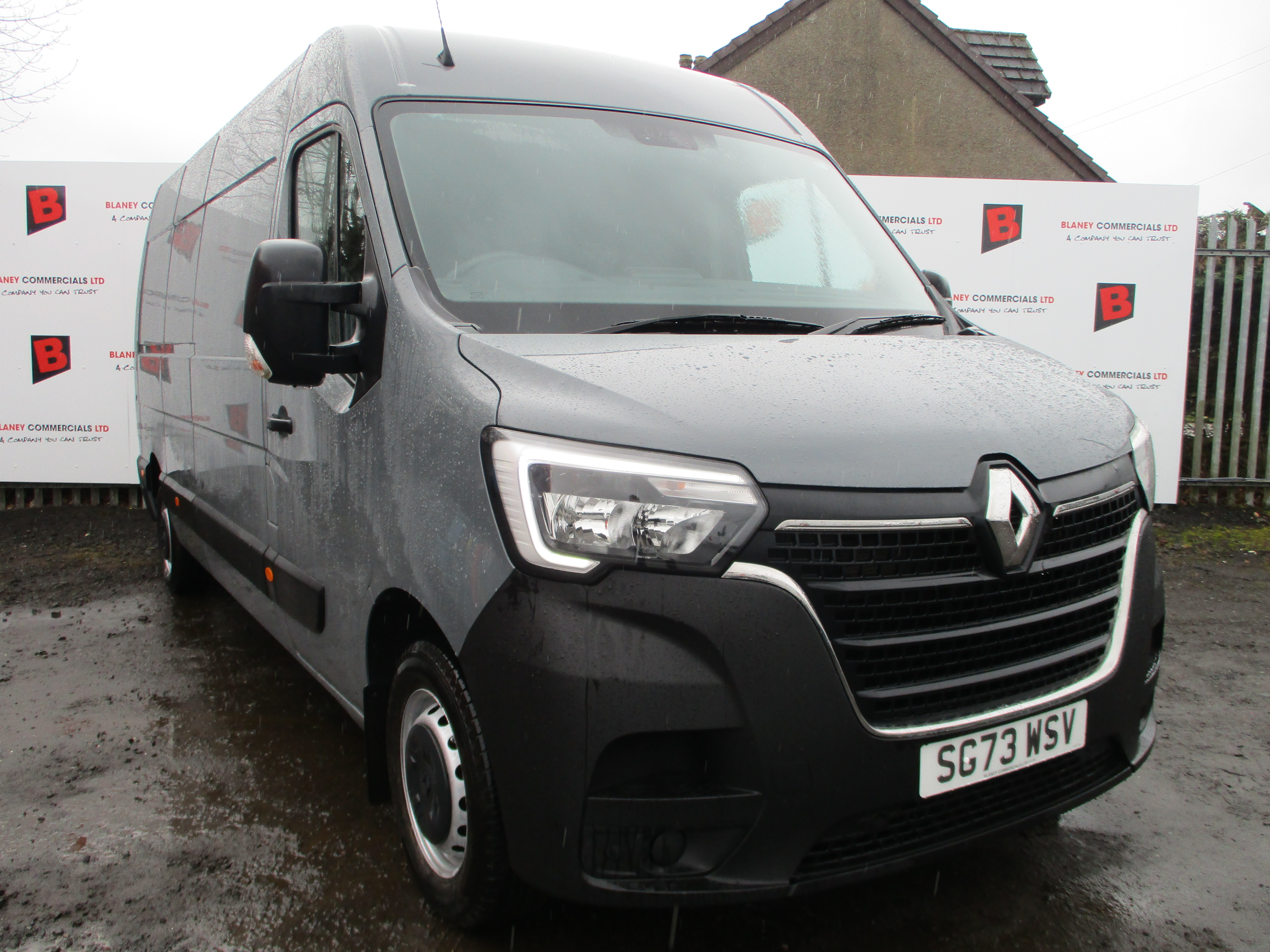 Renault Master LM35 2.3 BlueDCi 135PS Start (LWB Medium Roof Van)