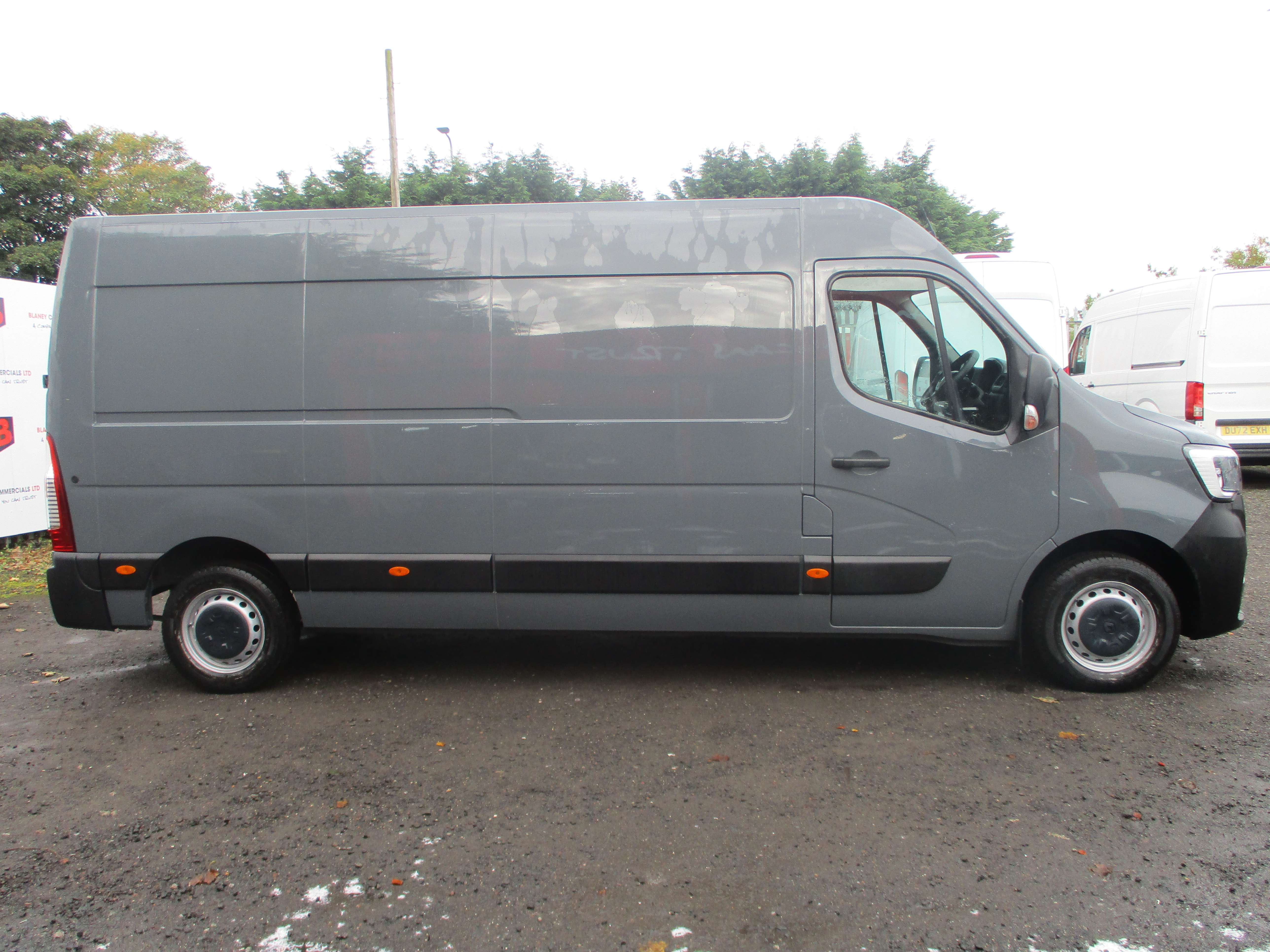 Renault Master LM35 2.3 BlueDCi 135PS Start (LWB Medium Roof Van) FULL SERVICE HISTORY