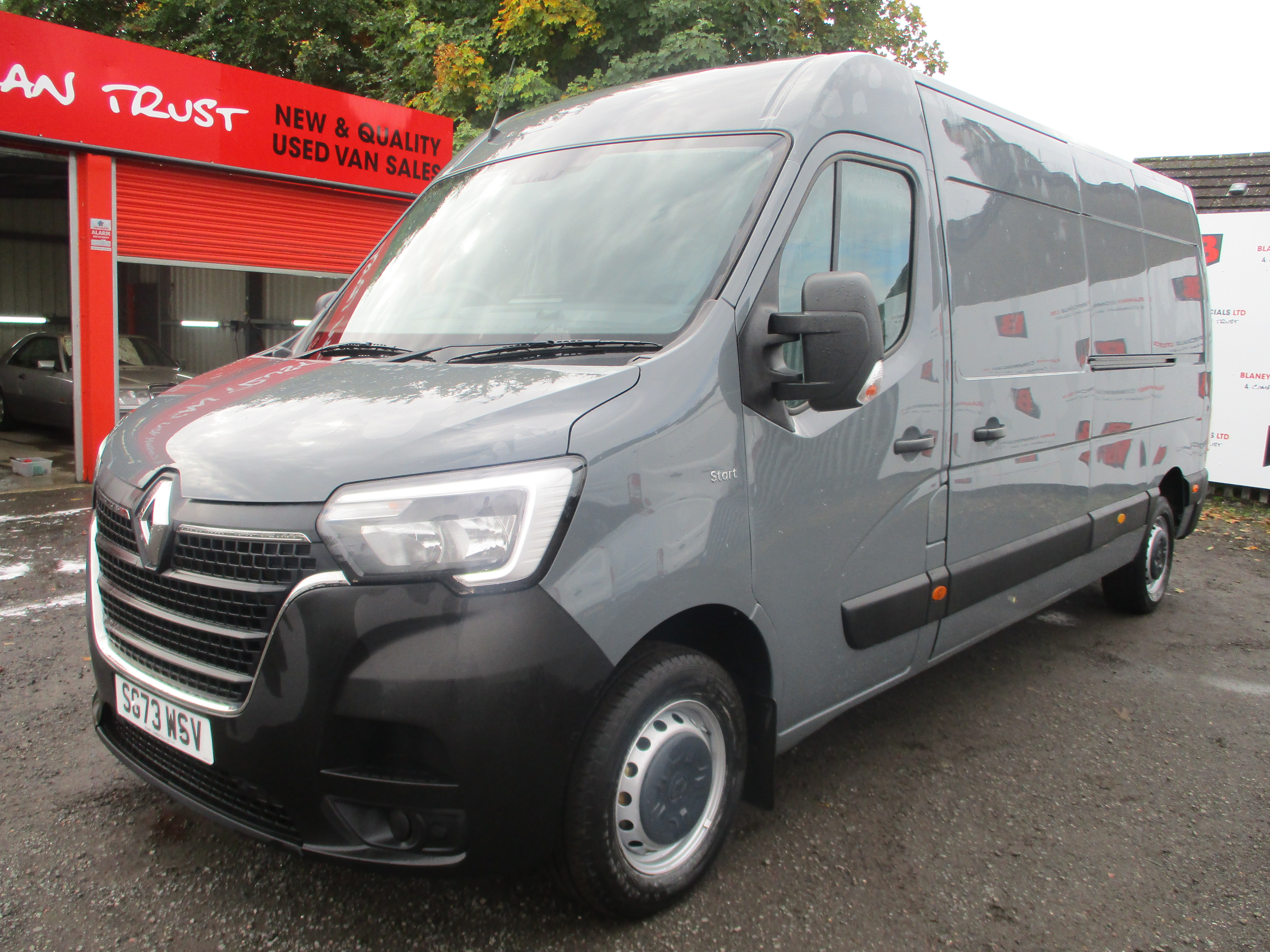 Renault Master LM35 2.3 BlueDCi 135PS Start (LWB Medium Roof Van) FULL SERVICE HISTORY