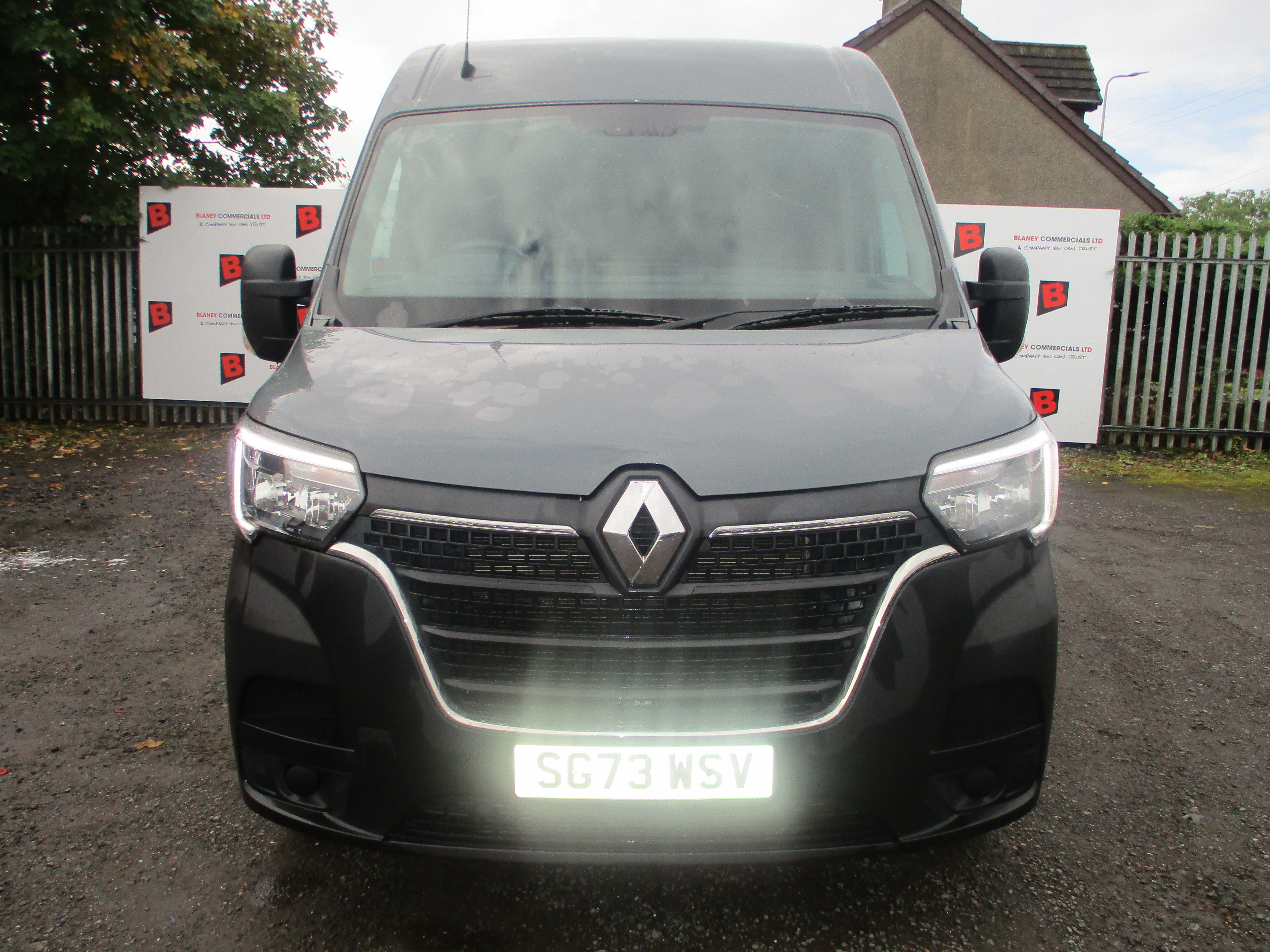 Renault Master LM35 2.3 BlueDCi 135PS Start (LWB Medium Roof Van) FULL SERVICE HISTORY