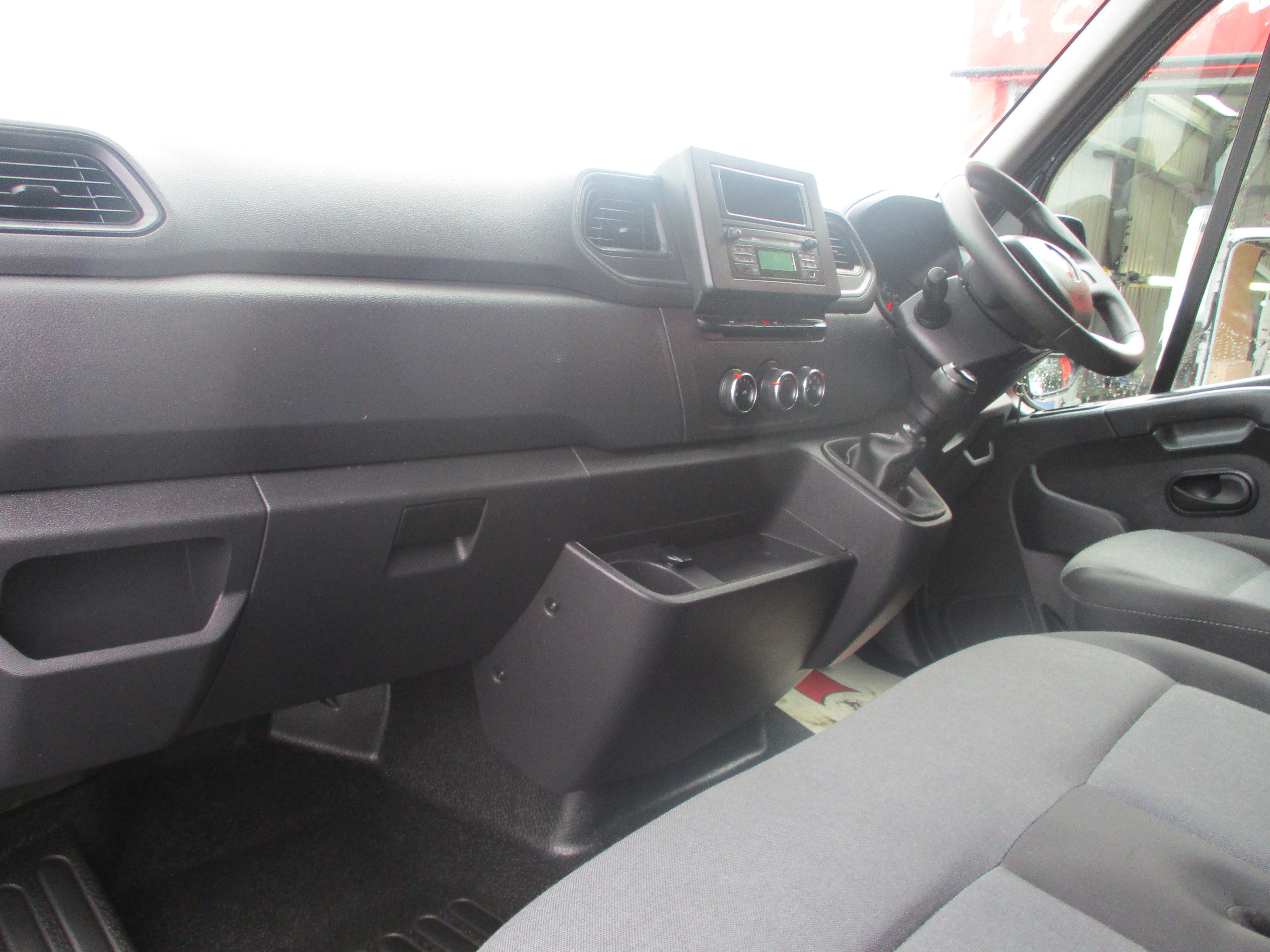 Renault Master LM35 2.3 BlueDCi 135PS Start (LWB Medium Roof Van) FULL SERVICE HISTORY