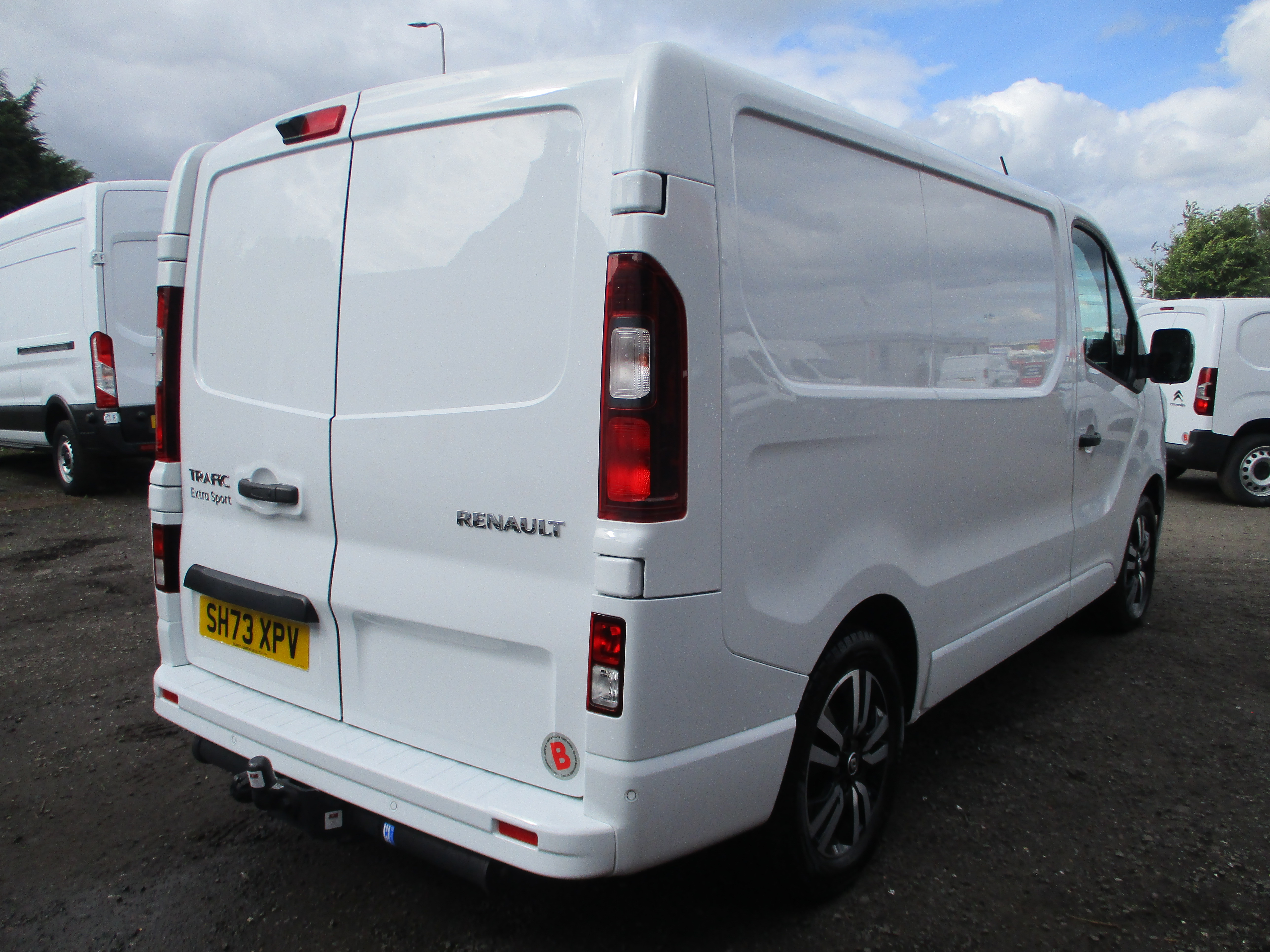 Renault Trafic SL30 BluedCi 150PS Extra Sport Van (COVERED ONLY 15,000 MILES FROM NEW)