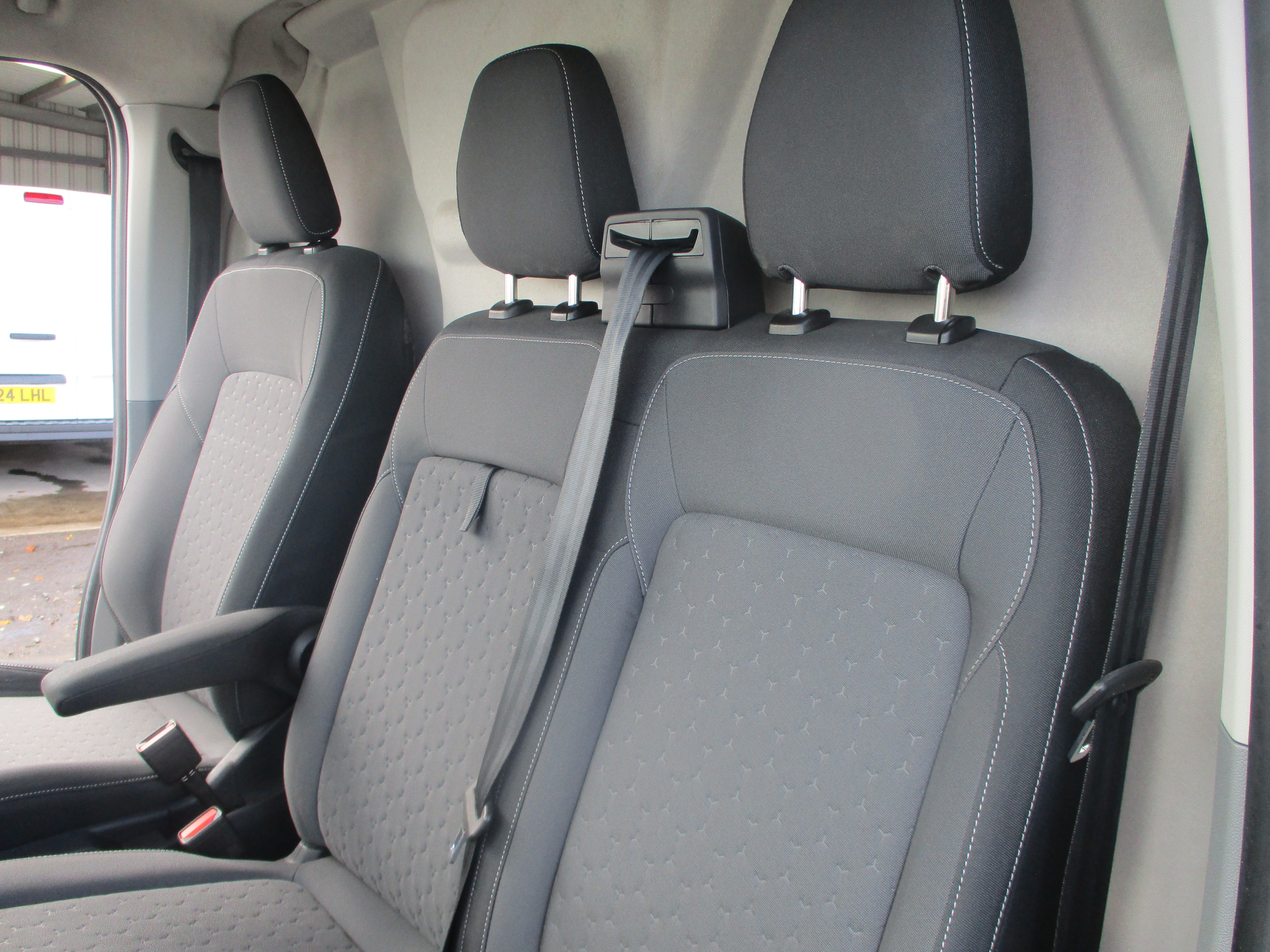 Ford Custom 300 2.0 EcoBlue 136PS L2 (LWB) Limited Van (COMES FULLY SERVICED AND FORD WARRANTY)