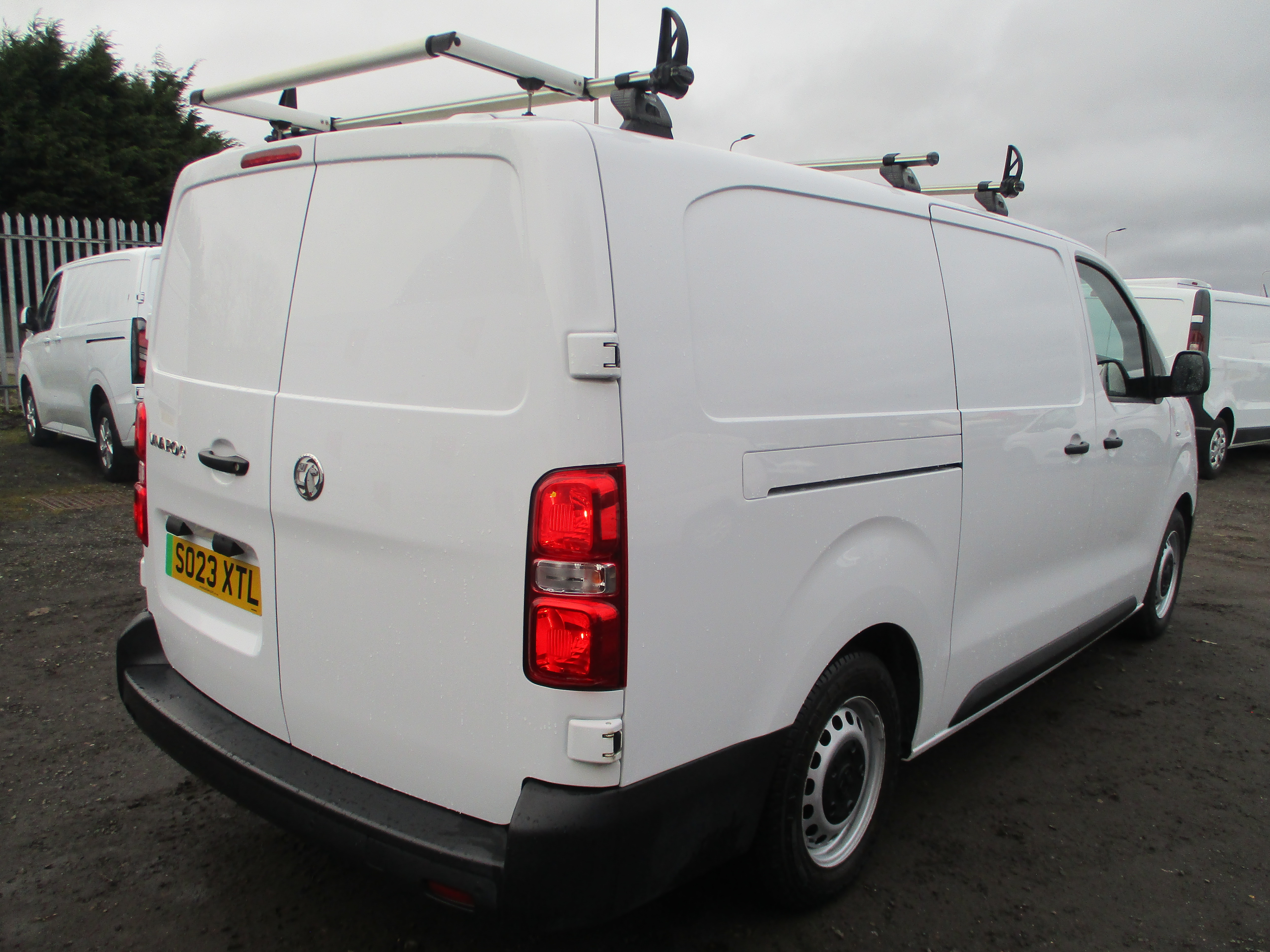 Vauxhall Vivaro L2 3100 100KW AUTO Prime ELECTRIC VAN (STILL IN VAUXHALL WARRANTY)
