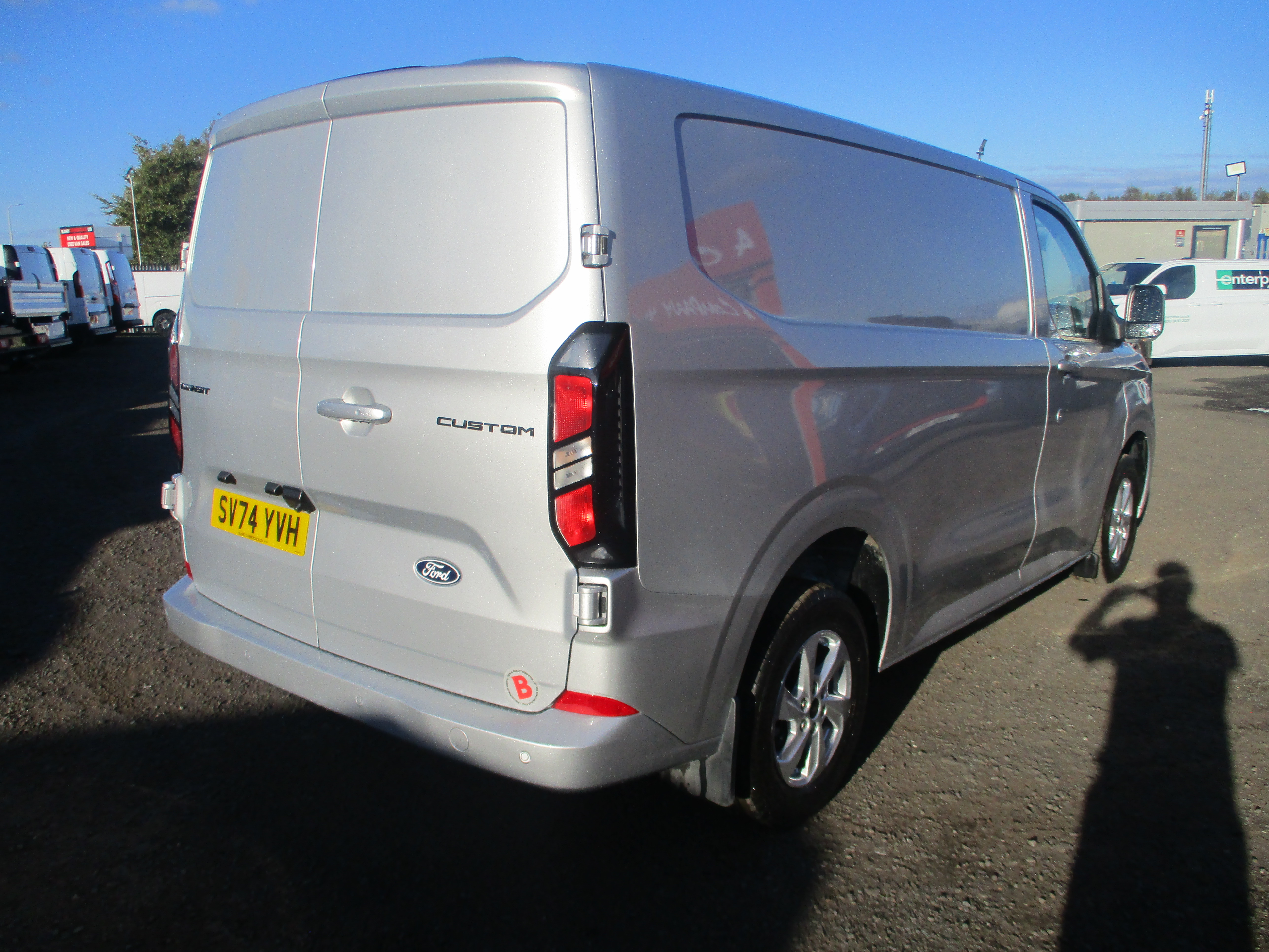 Ford Custom 300 2.0 EcoBlue 170PS L1H1 AUTO Limited Van (COVERED ONLY 6,000 MILES)