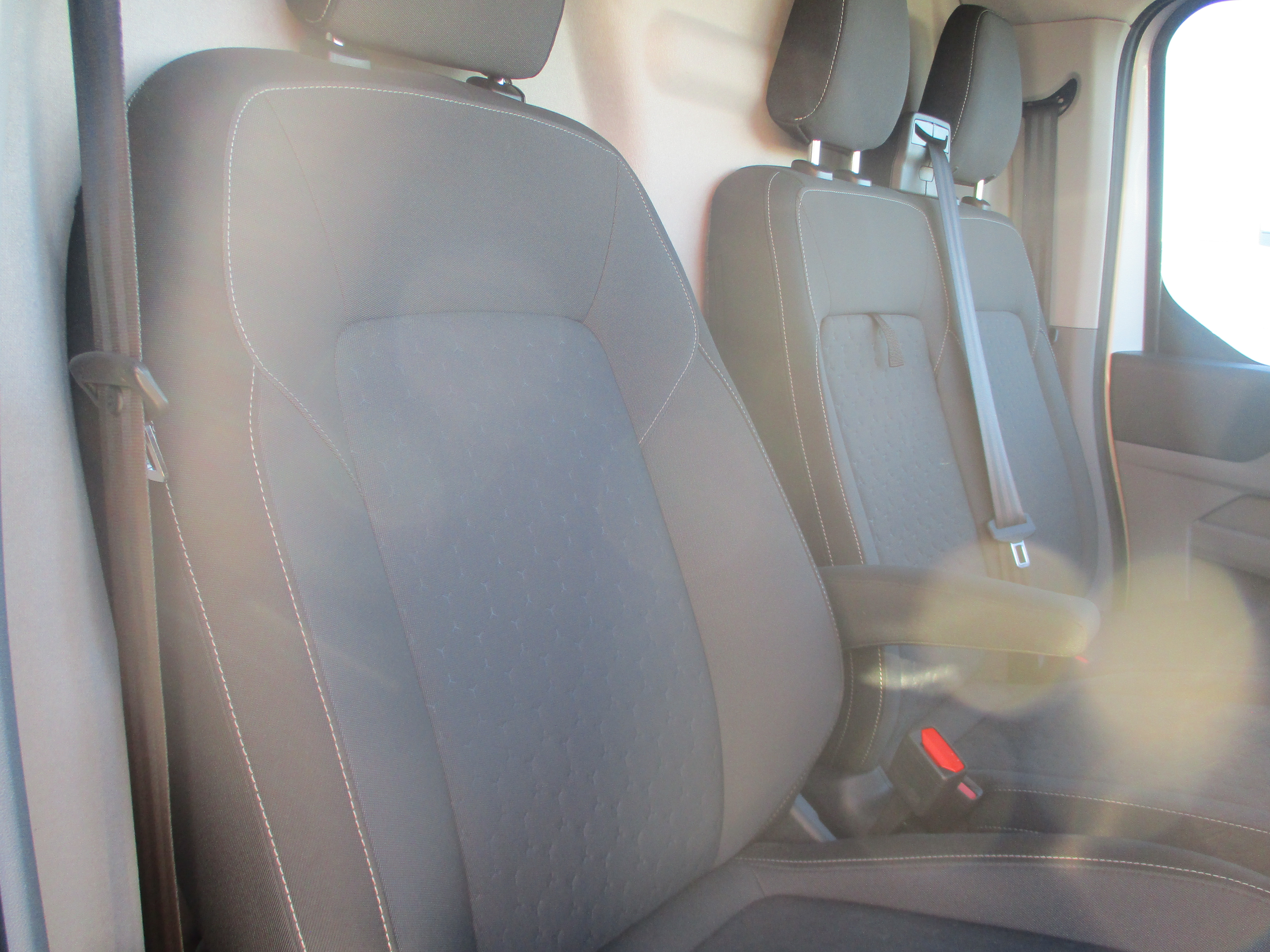 Ford Custom 300 2.0 EcoBlue 170PS L1H1 AUTO Limited Van (COVERED ONLY 6,000 MILES)