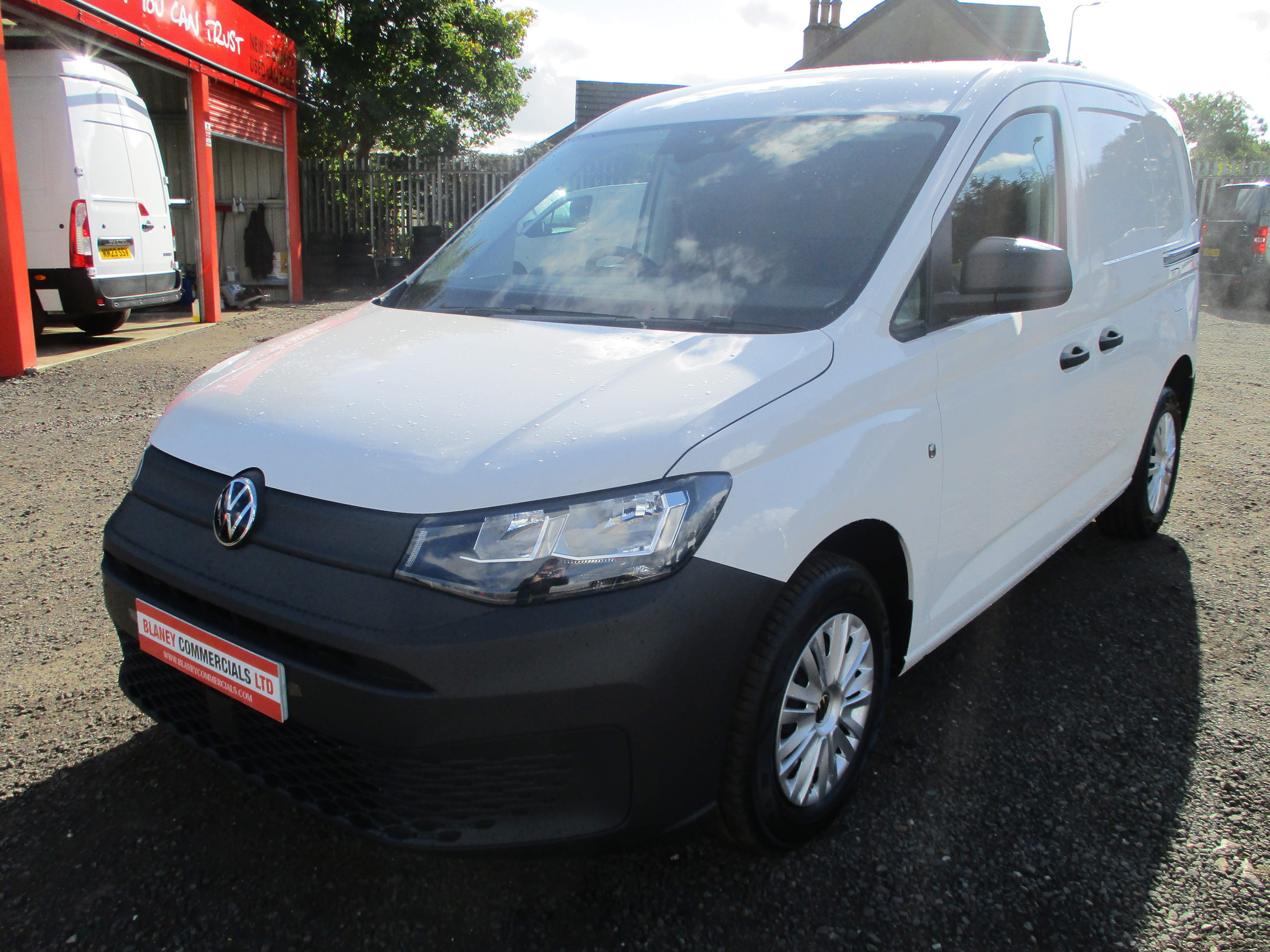 Volkswagen Caddy C20 2.0TDi 102PS Commerce Business/Tech Pack includes ply lining BIG SAVING ON LIST