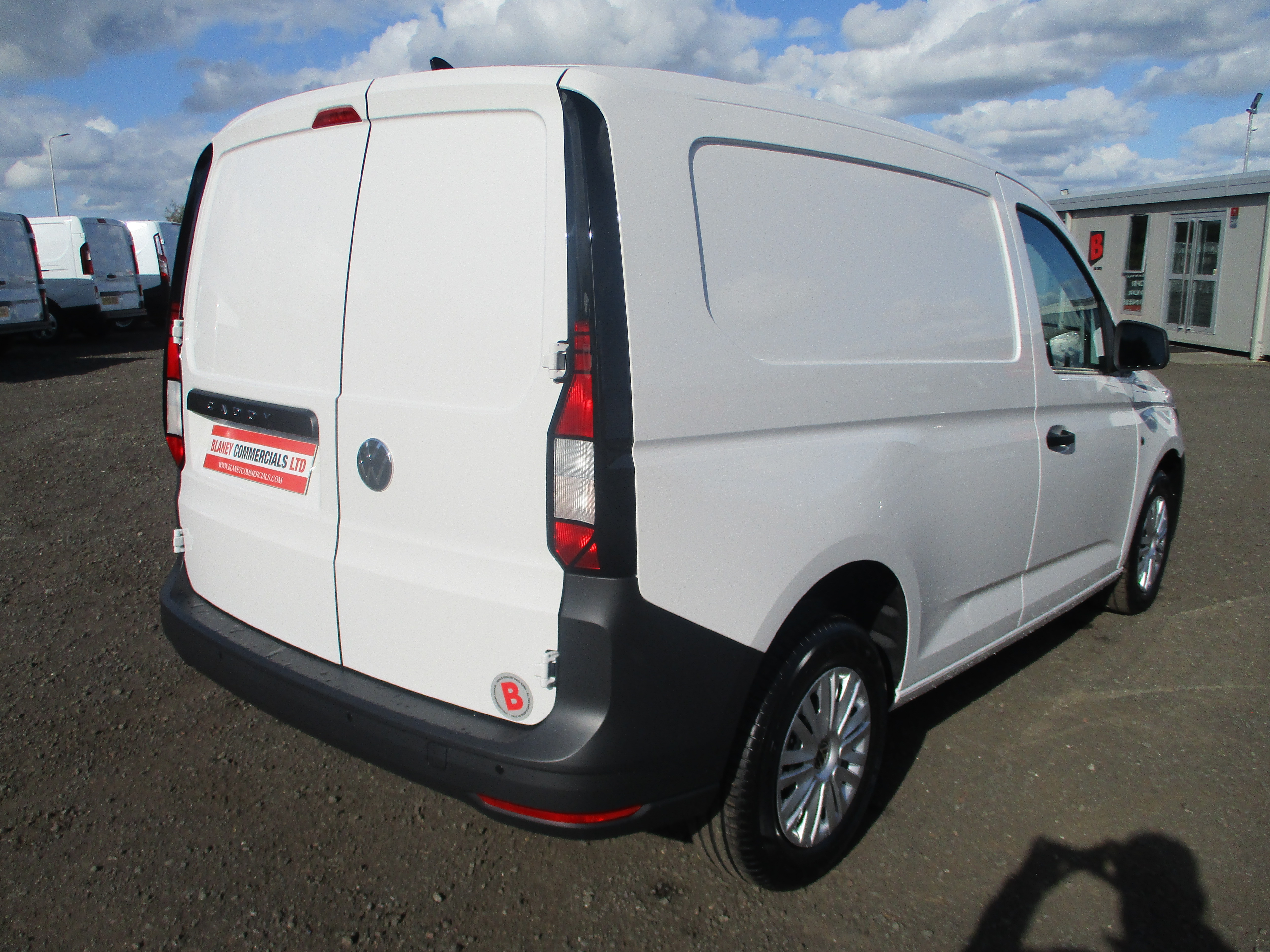 Volkswagen Caddy C20 2.0TDi 102PS Commerce Business/Tech Pack includes ply lining BIG SAVING ON LIST