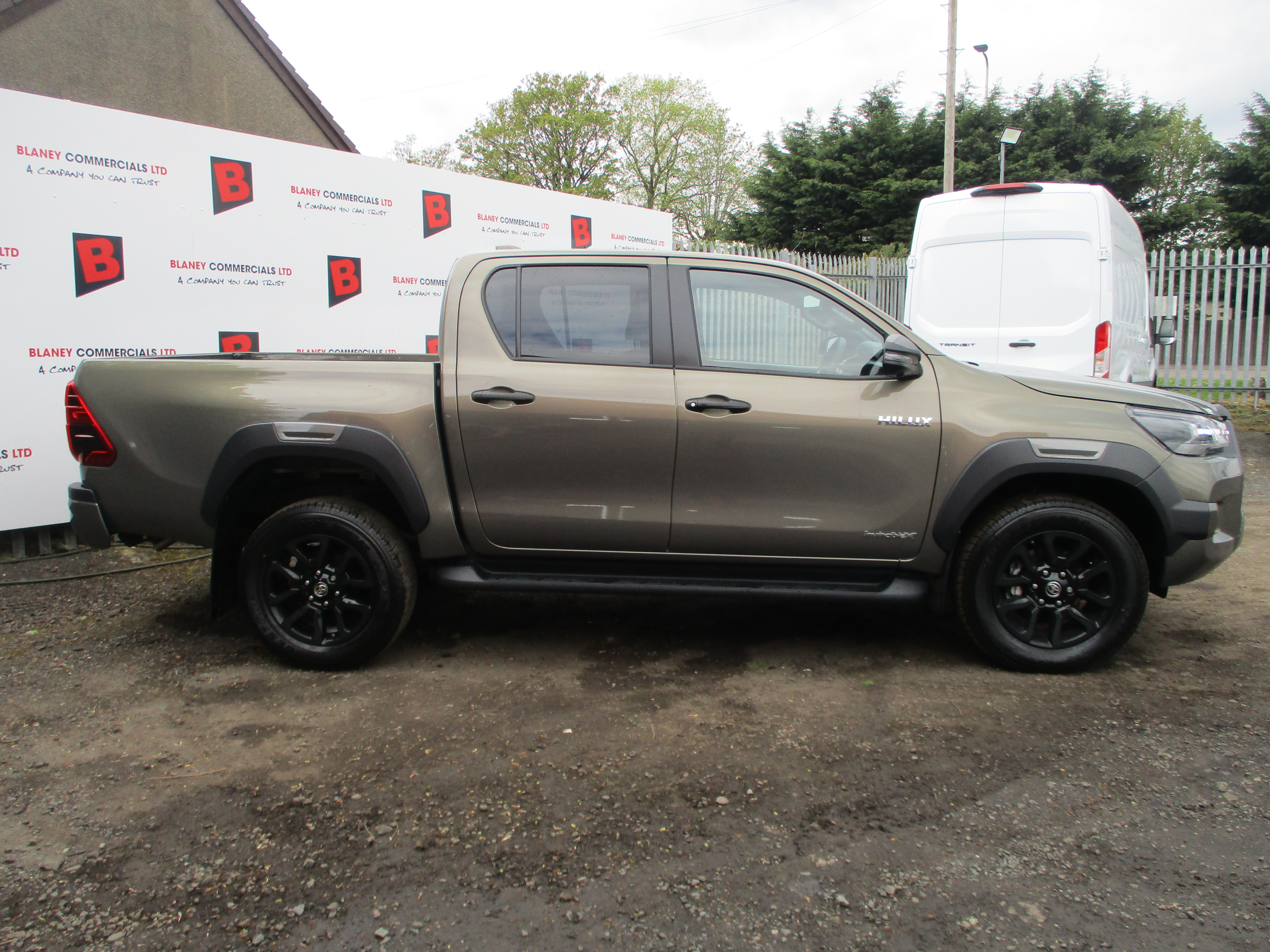 Toyota Hi Lux Invincible X 2.8 48V Mild Hybrid Double Cab Pick Up