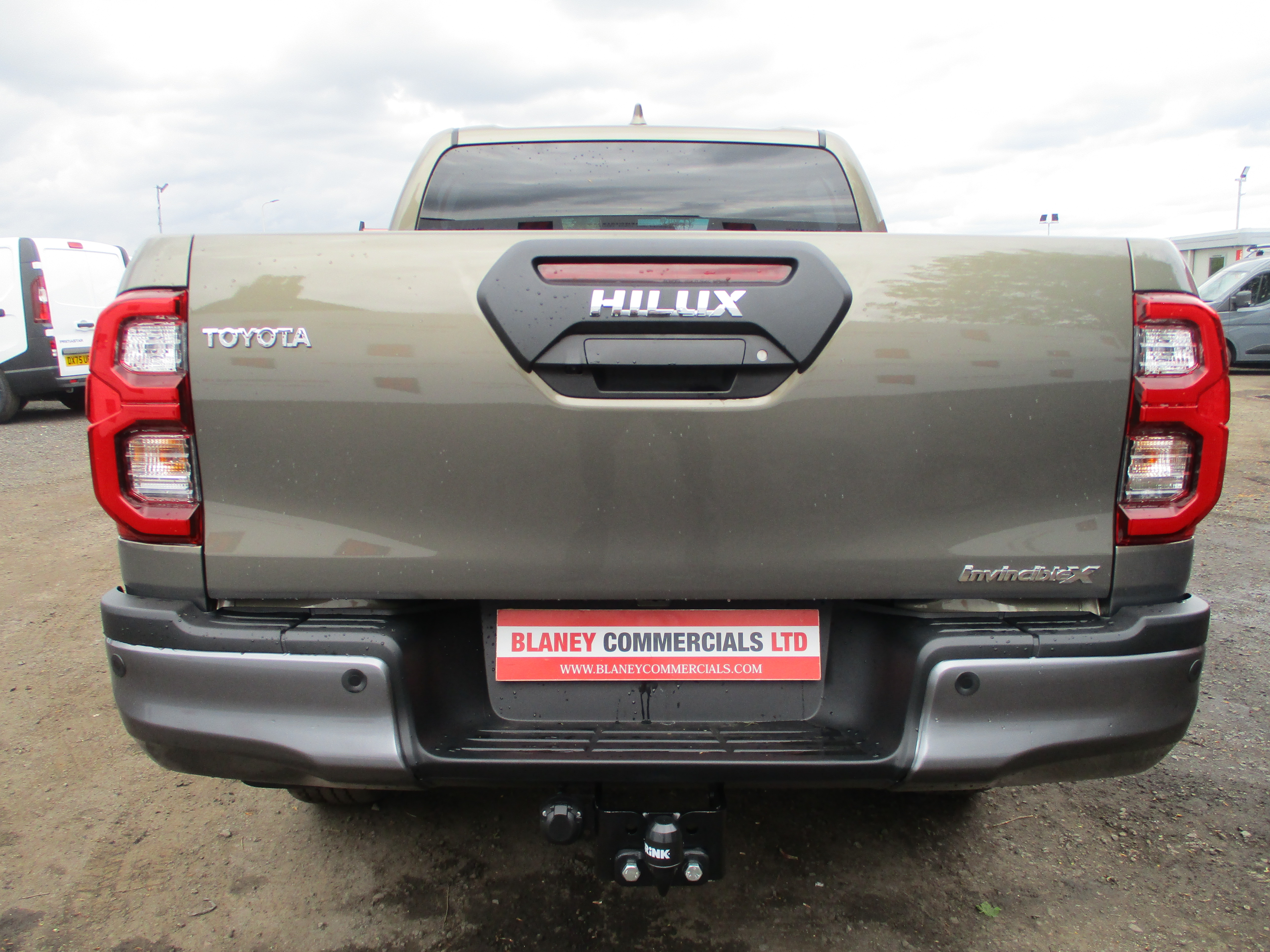 Toyota Hi Lux Invincible X 2.8 48V Mild Hybrid Double Cab Pick Up