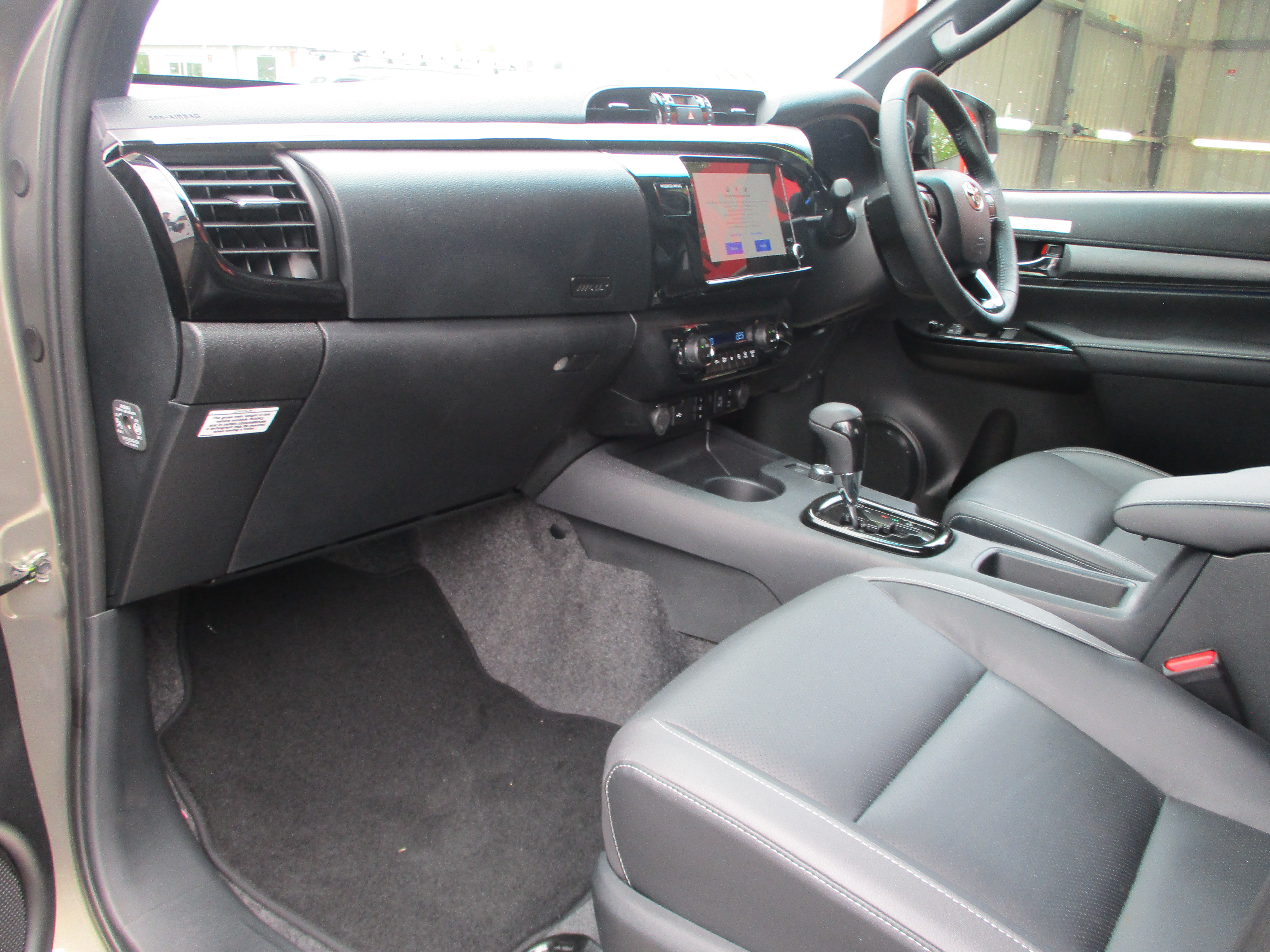 Toyota Hi Lux Invincible X 2.8 48V Mild Hybrid Double Cab Pick Up