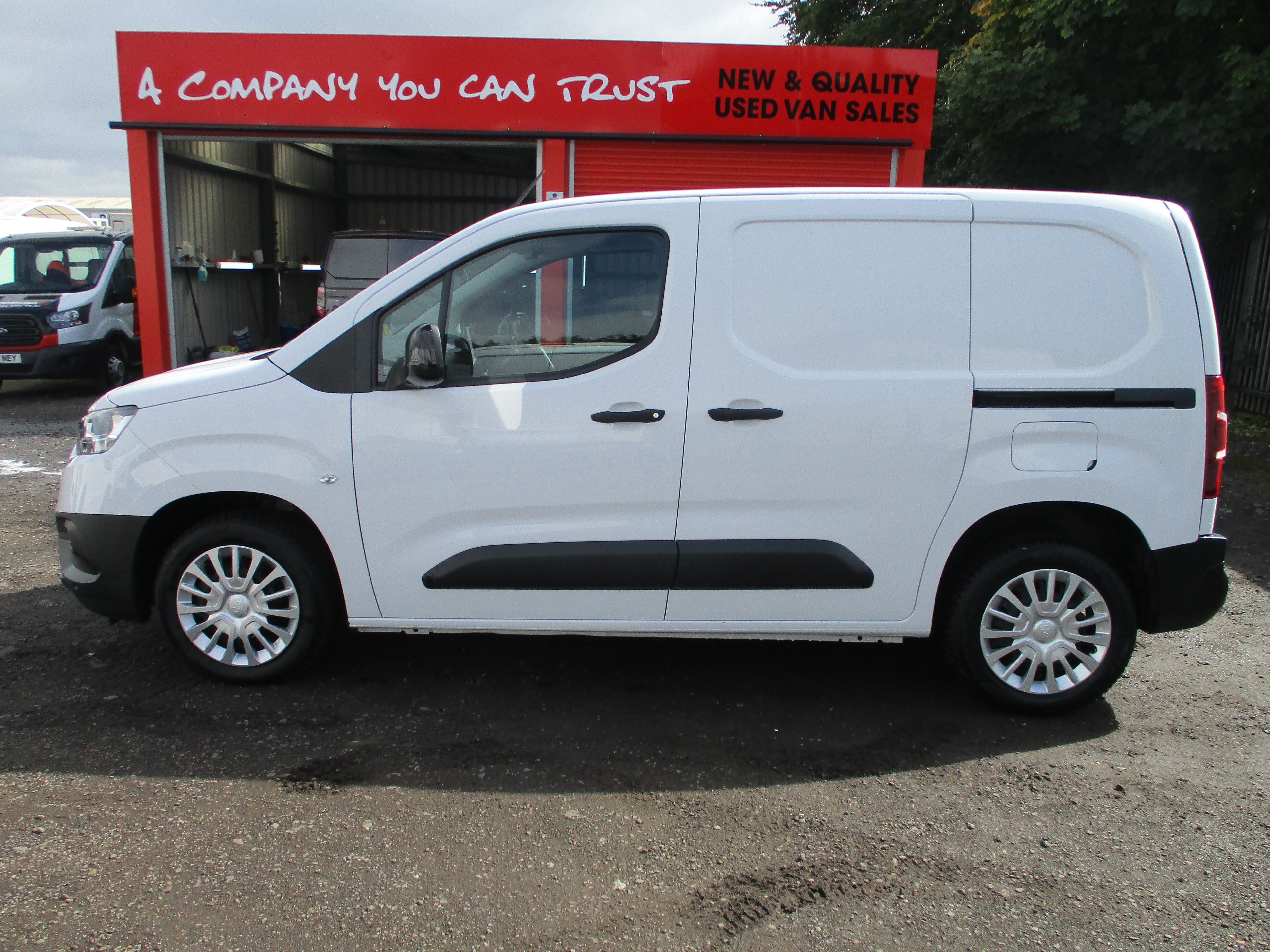 Toyota PROACE CITY L1 1.5 Diesel 100PS ICON Van (ONE OWNER FROM NEW !!)