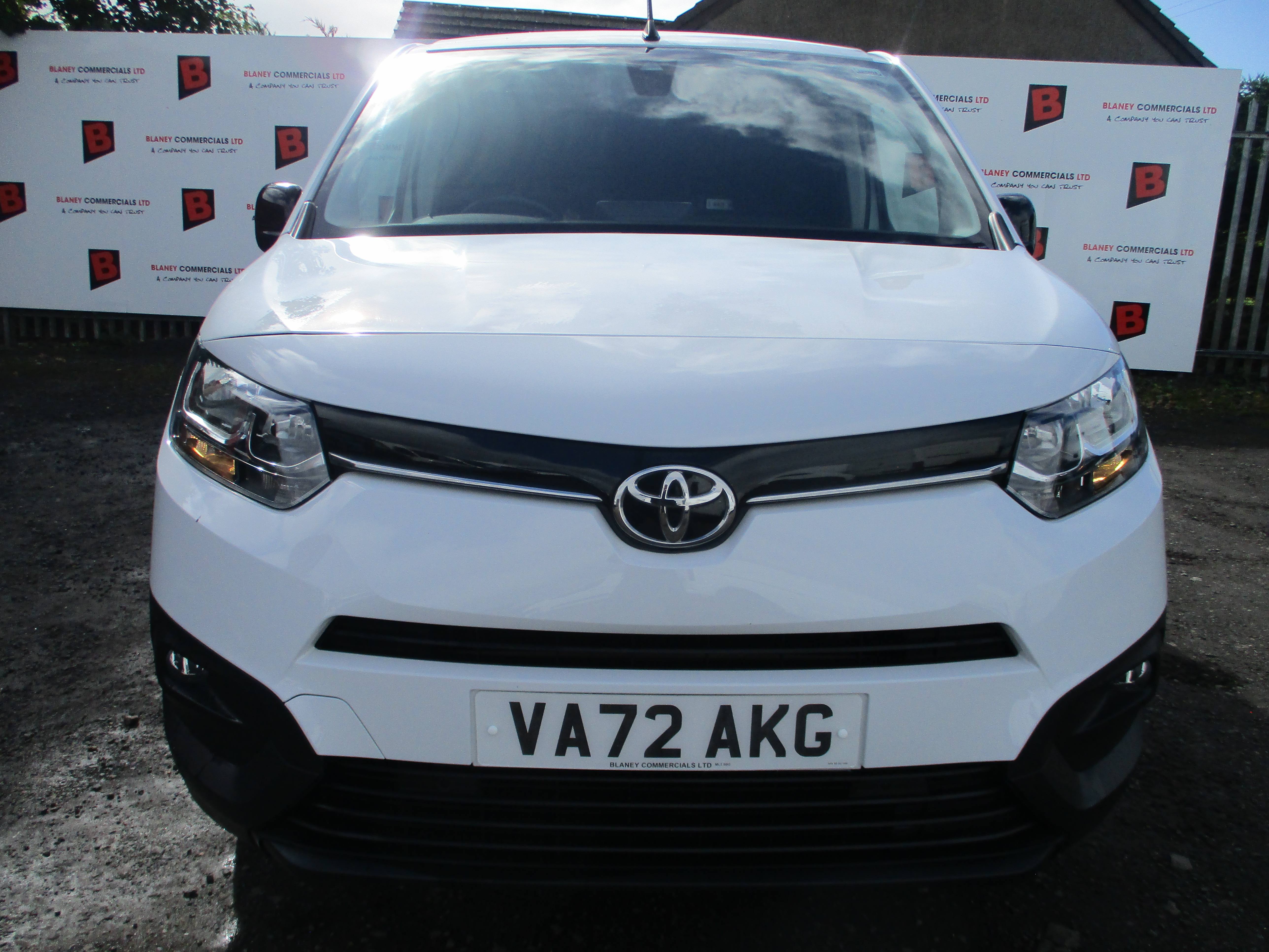 Toyota PROACE CITY L1 1.5 Diesel 100PS ICON Van (ONE OWNER FROM NEW !!)