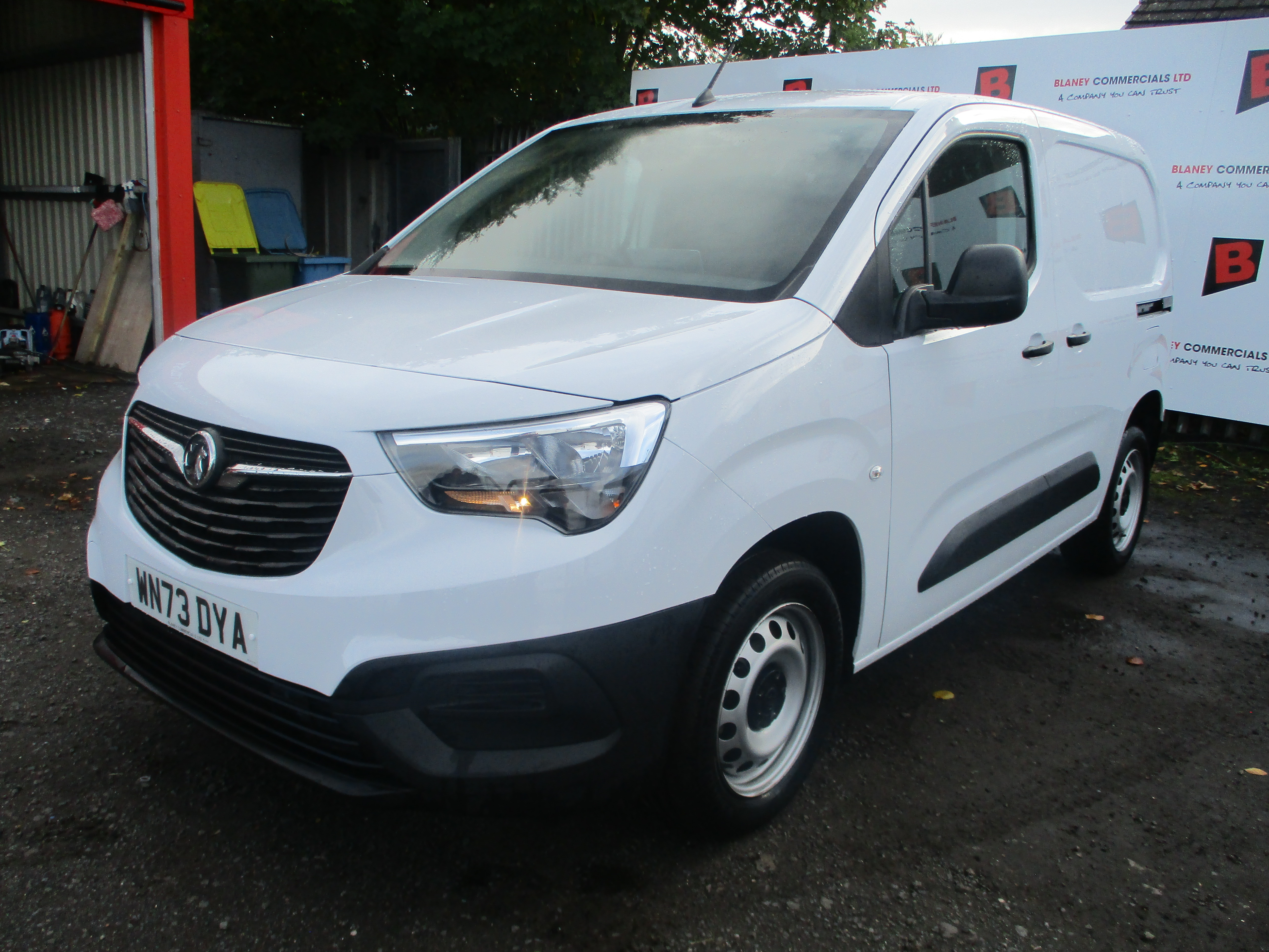 Vauxhall Combo Cargo 1.5TD 100PS 2300 Prime Van with AIR CON (Covered only 18,000 Miles from New)