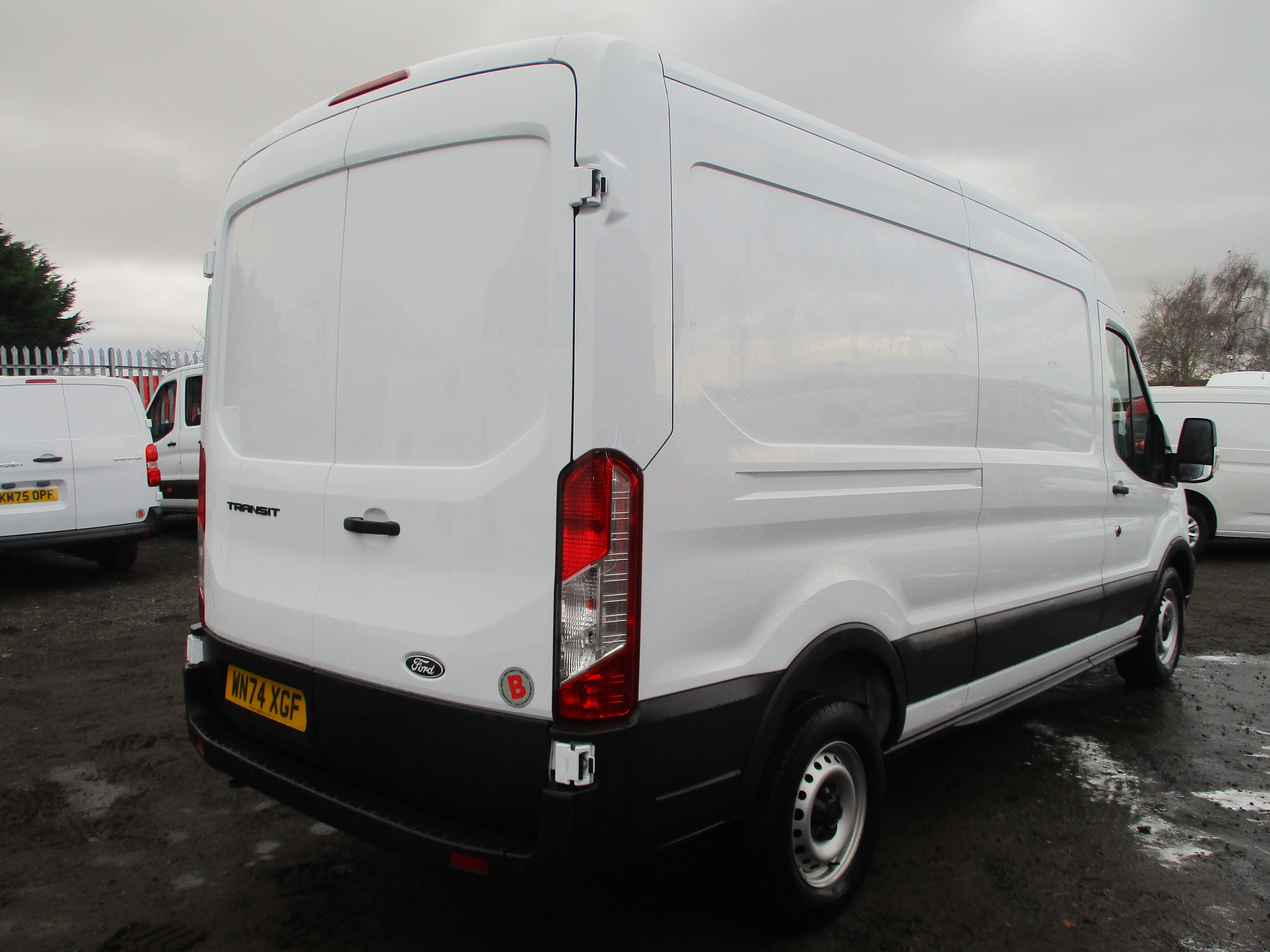 Ford Transit 350 L3H2 2.0 EcoBlue LWB Medium Roof 165PS AUTO Leader with Air Con Panel Van