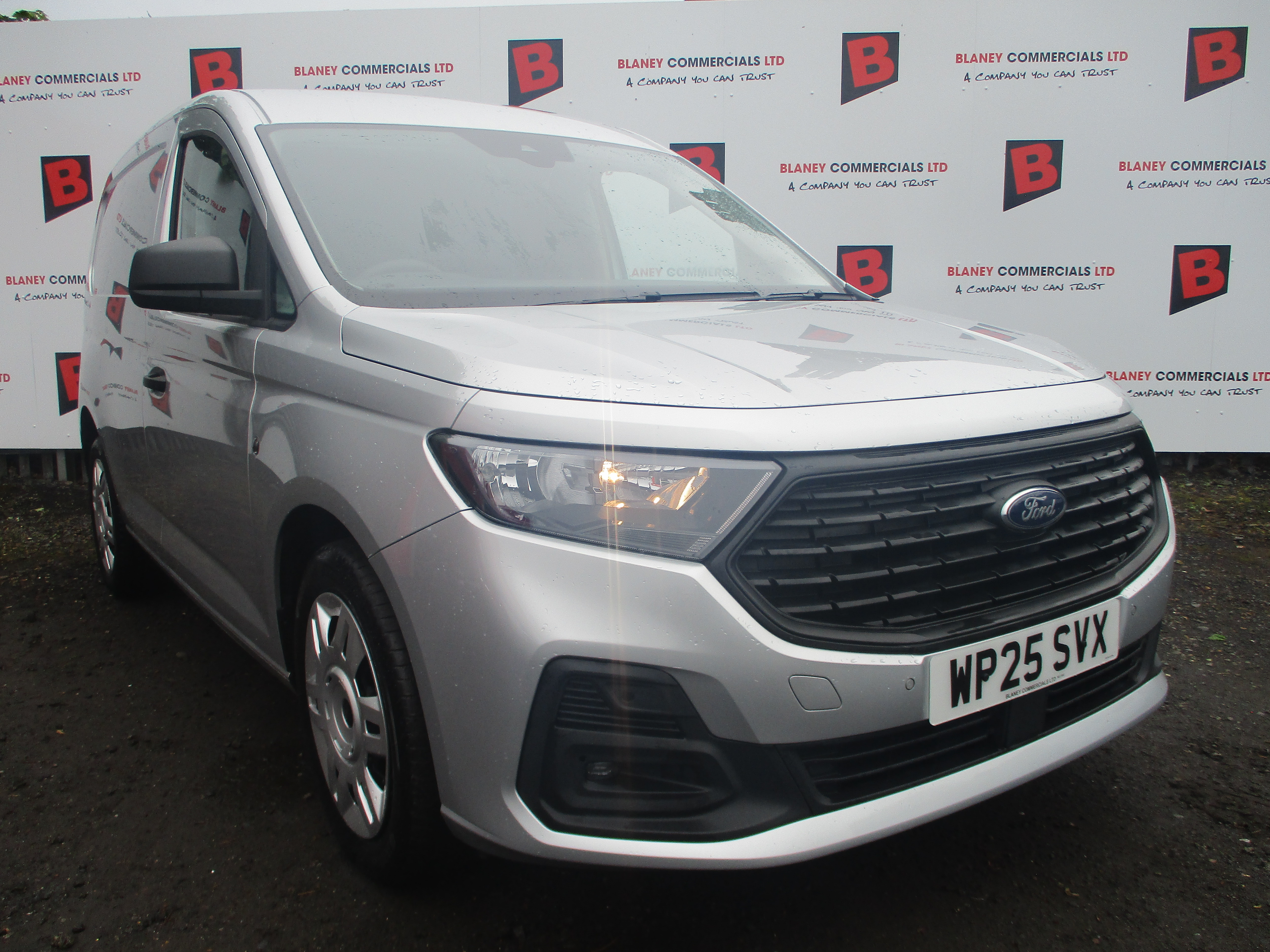 Ford Connect 220 L1 2.0 EcoBlue 102PS Trend Van (STUNNING WITH NICE SPEC)