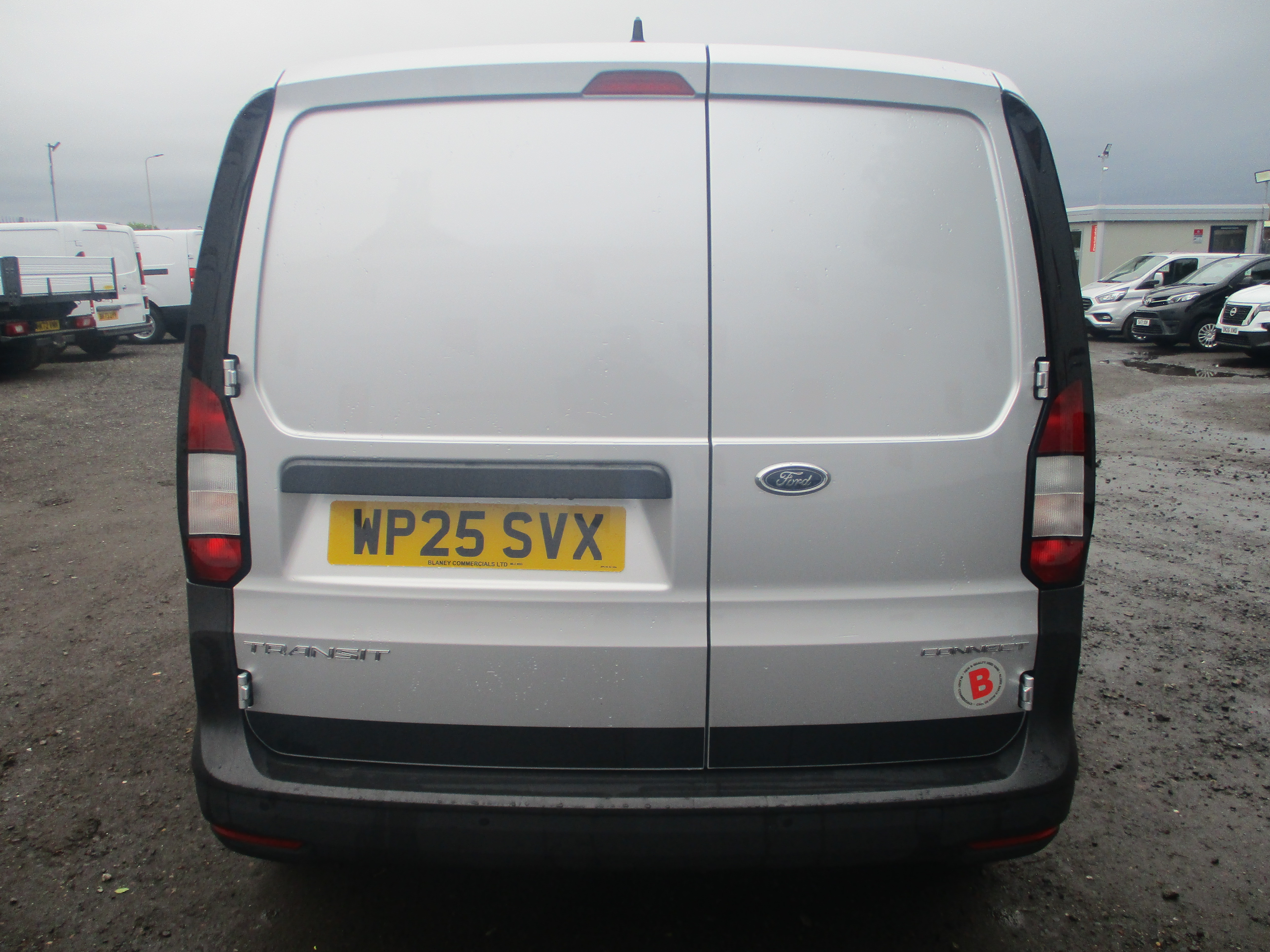 Ford Connect 220 L1 2.0 EcoBlue 102PS Trend Van (STUNNING WITH NICE SPEC)