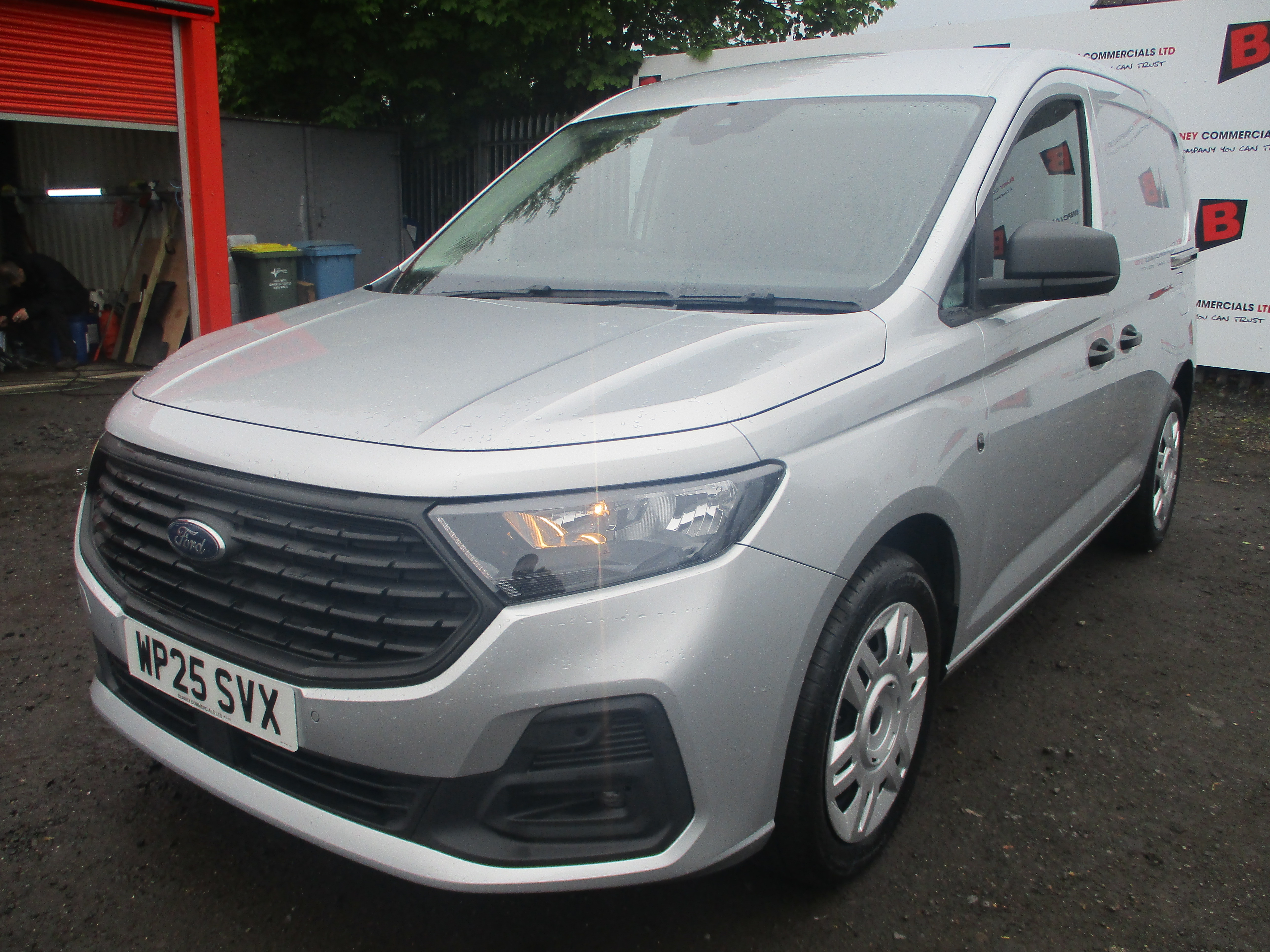 Ford Connect 220 L1 2.0 EcoBlue 102PS Trend Van (STUNNING WITH NICE SPEC)