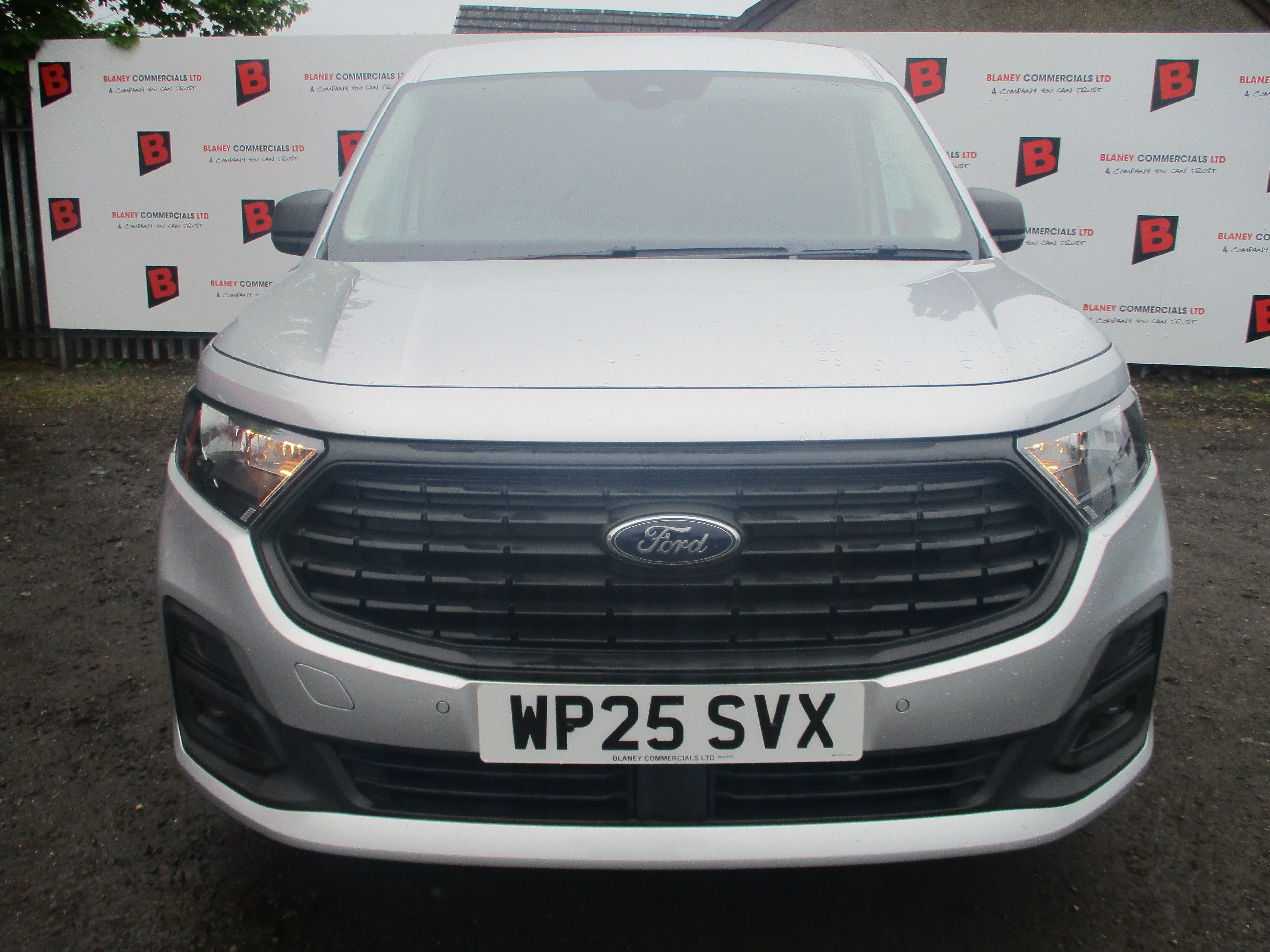 Ford Connect 220 L1 2.0 EcoBlue 102PS Trend Van (STUNNING WITH NICE SPEC)