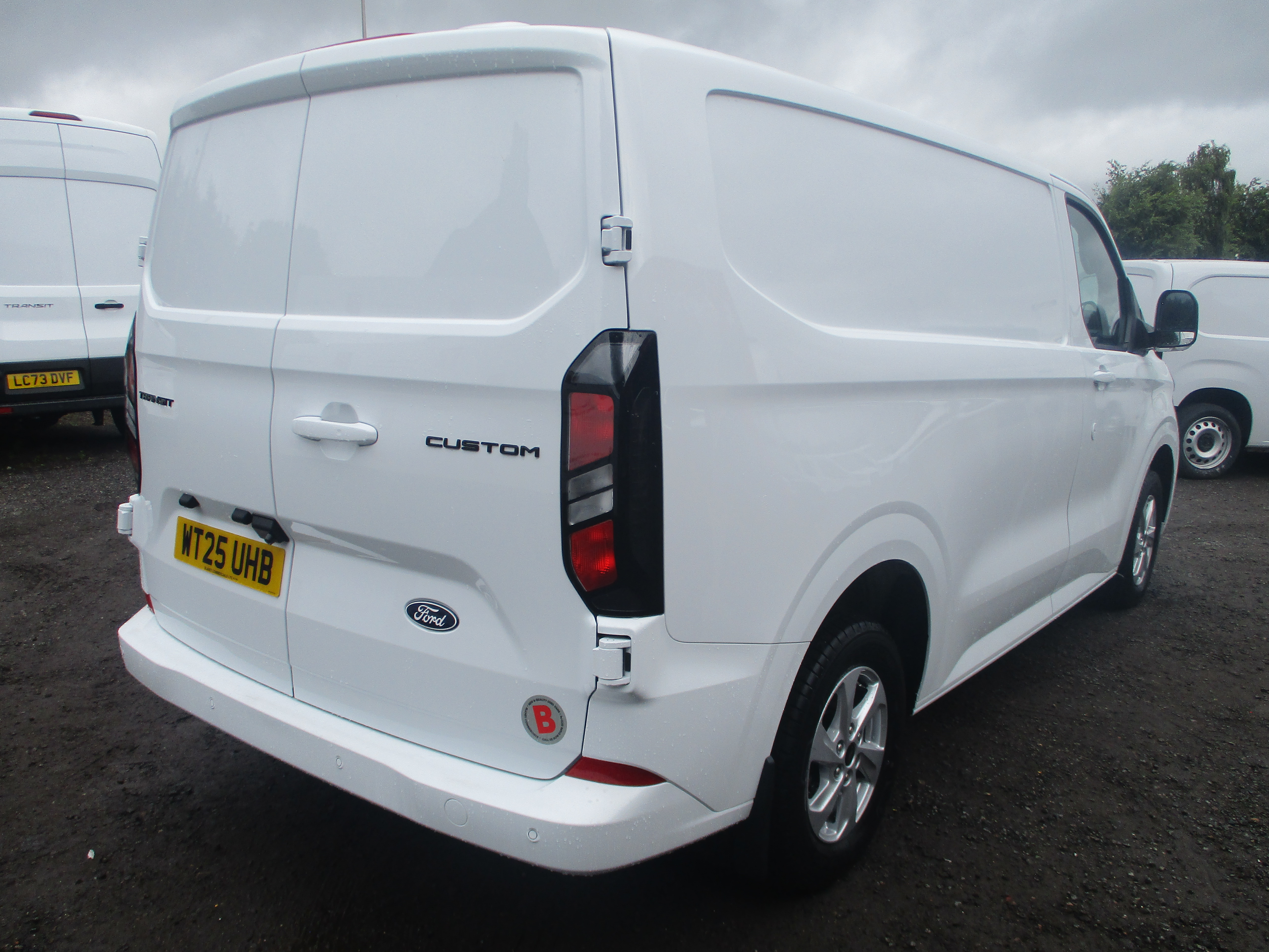 Ford Custom 300 L1H1 2.0 EcoBlue 136PS Limited Van (ONE OWNER FROM NEW)