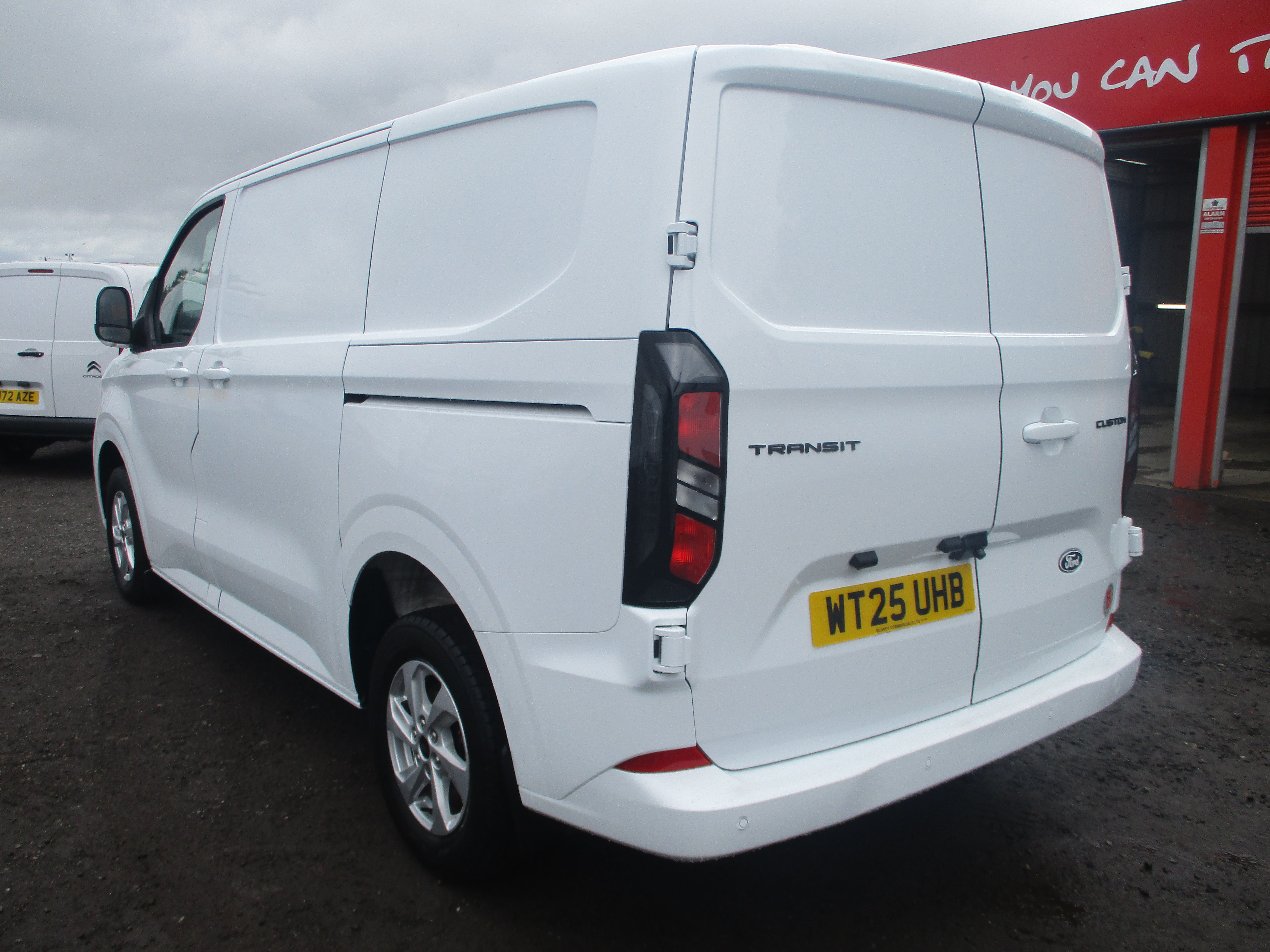 Ford Custom 300 L1H1 2.0 EcoBlue 136PS Limited Van (ONE OWNER FROM NEW)