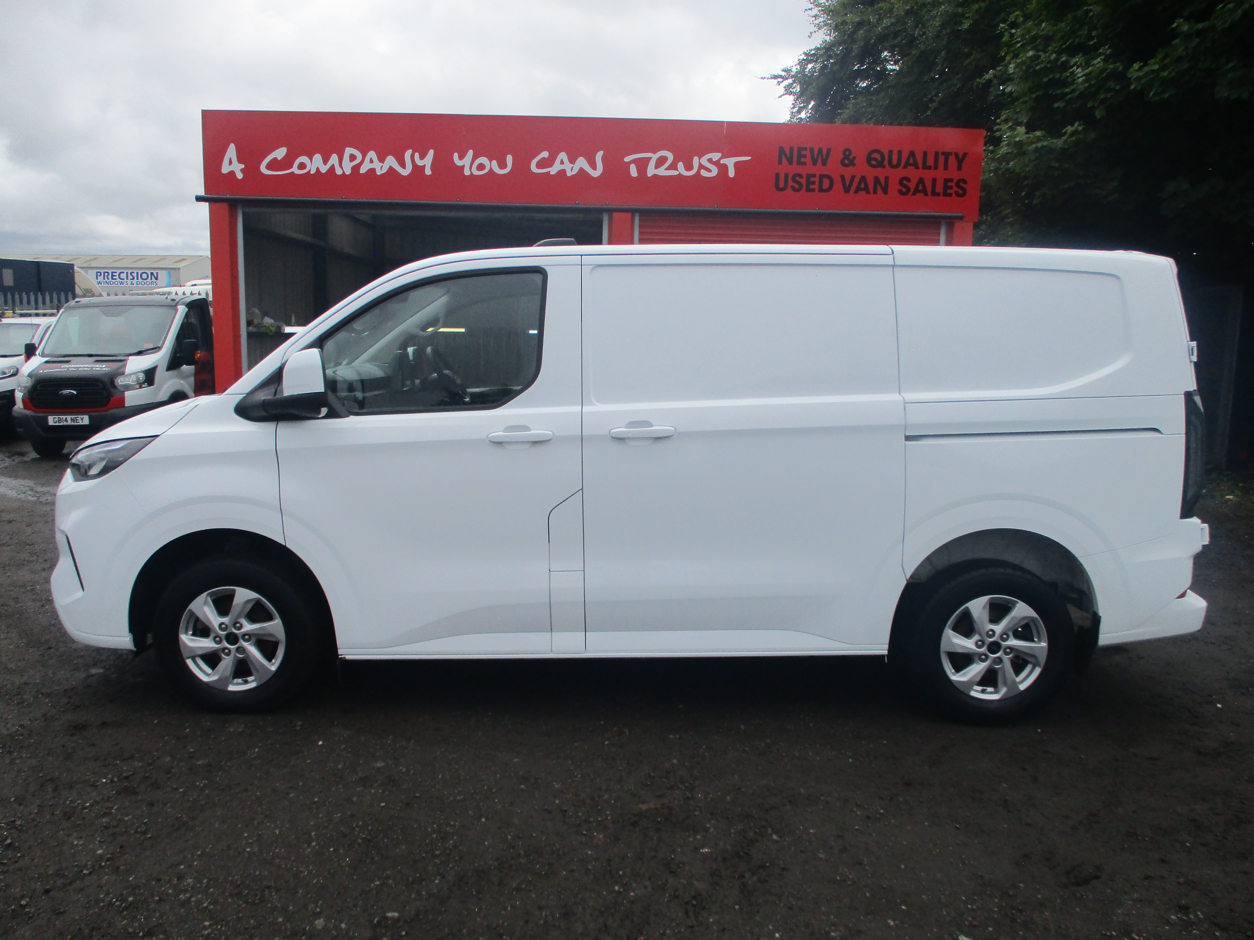 Ford Custom 300 L1H1 2.0 EcoBlue 136PS Limited Van (ONE OWNER FROM NEW)