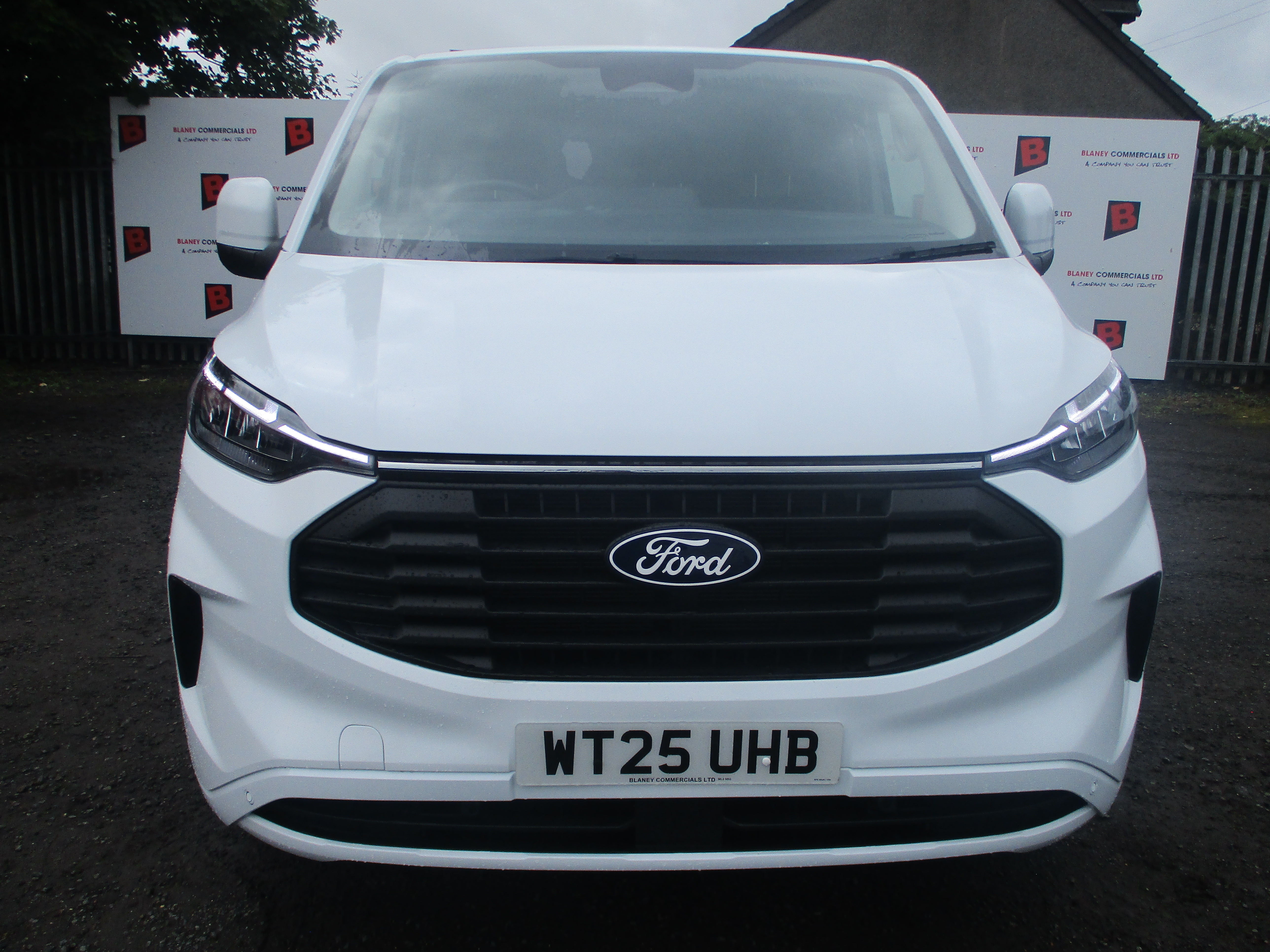 Ford Custom 300 L1H1 2.0 EcoBlue 136PS Limited Van (ONE OWNER FROM NEW)