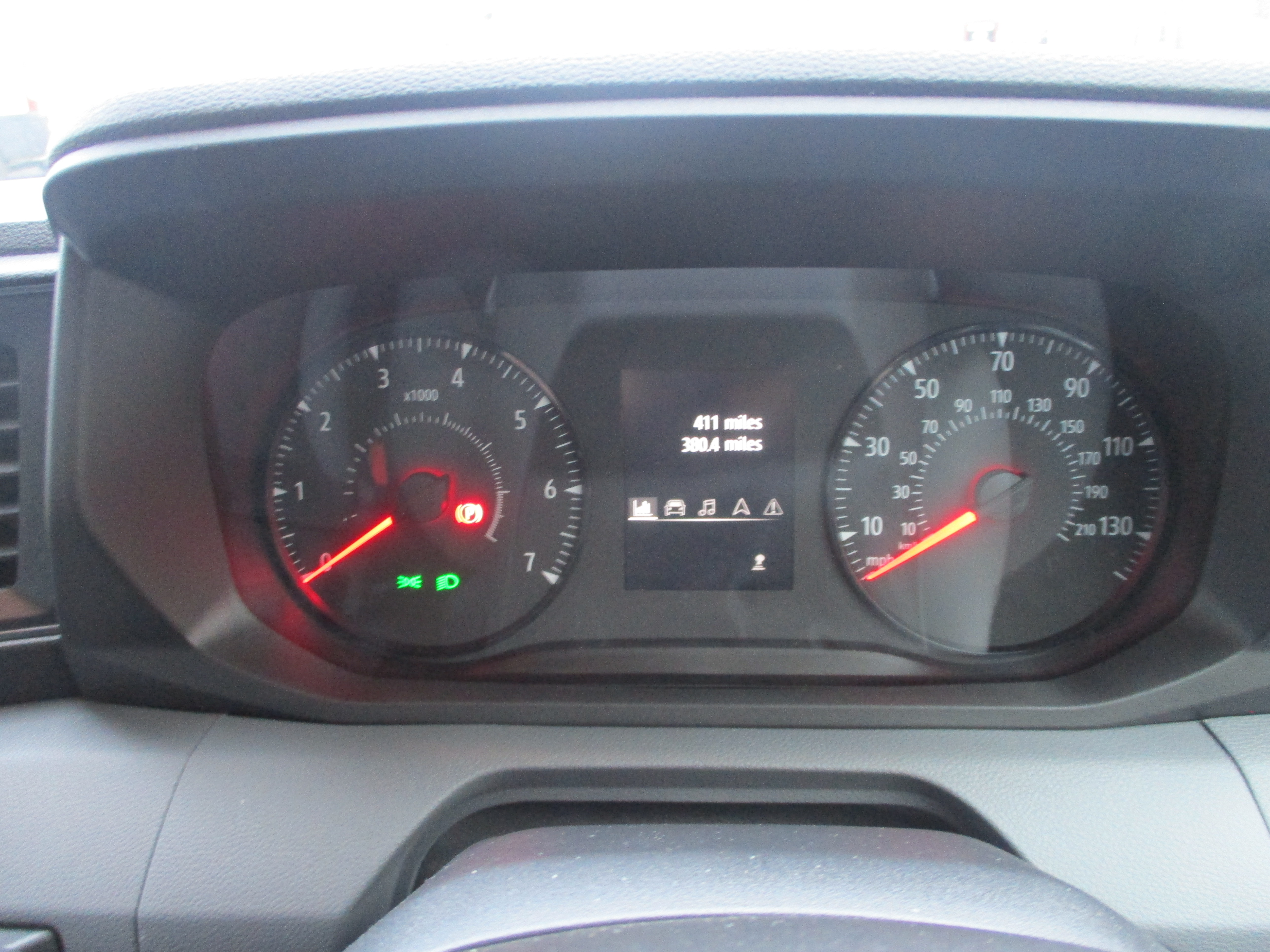 Renault Master MM35 Blue dCi 130PS Advance Van MWB Medium Roof  (Pre Reg & Ply Lined)