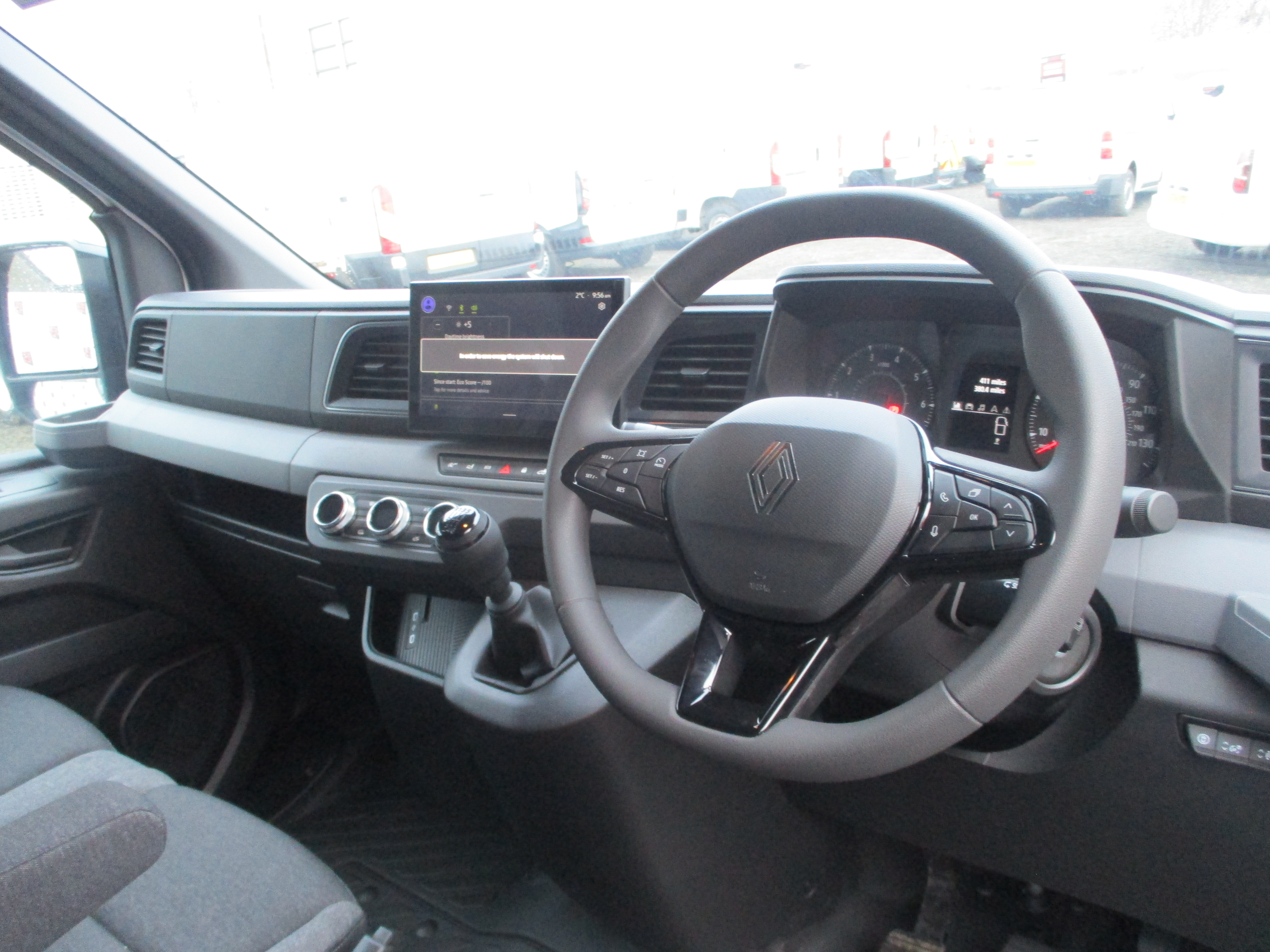 Renault Master MM35 Blue dCi 130PS Advance Van MWB Medium Roof  (Pre Reg & Ply Lined)