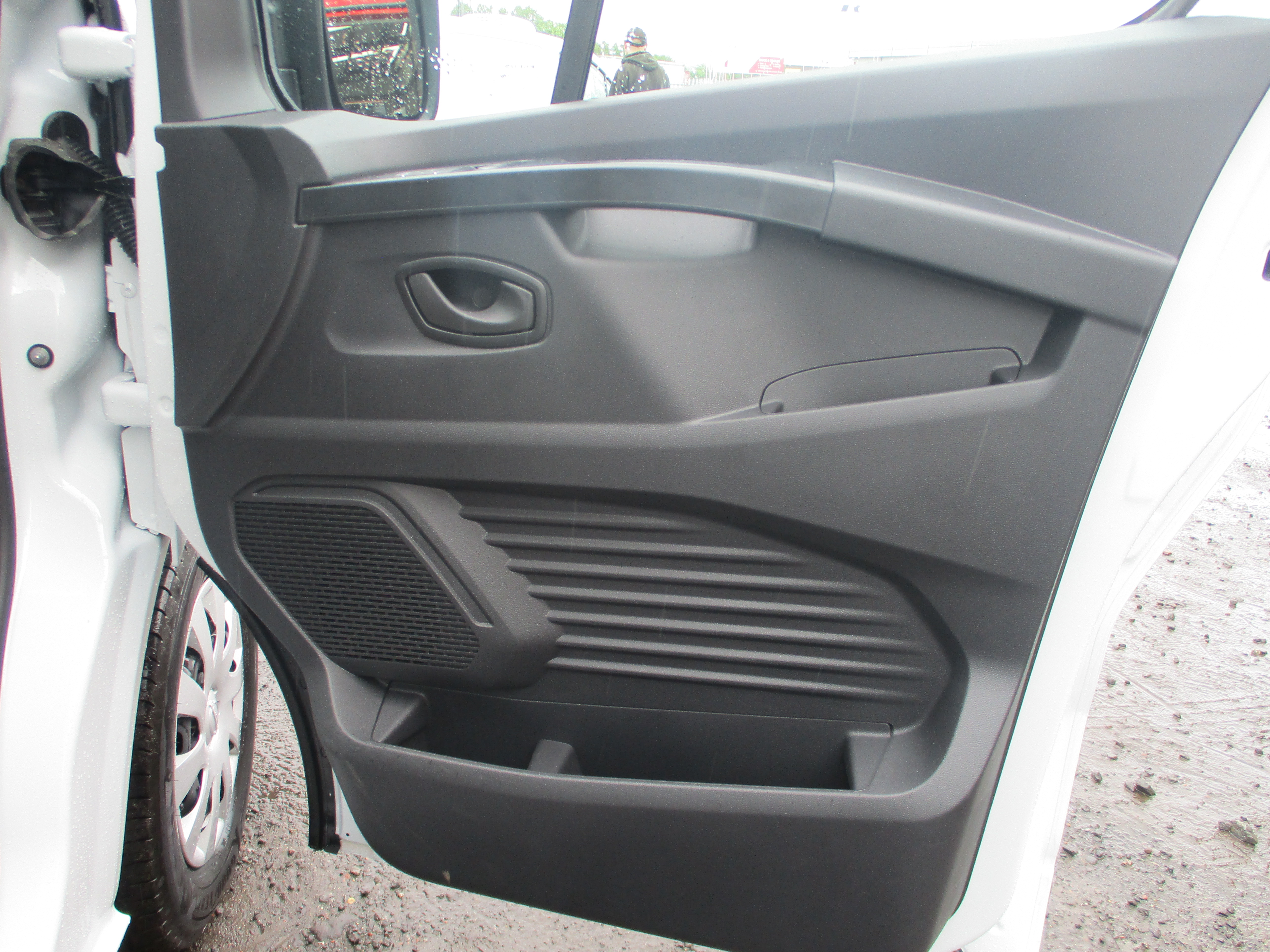 Nissan Primaster L2 LWB 2.0 dCi 110PS Acenta Van (5 YEAR WARRANTY !!)