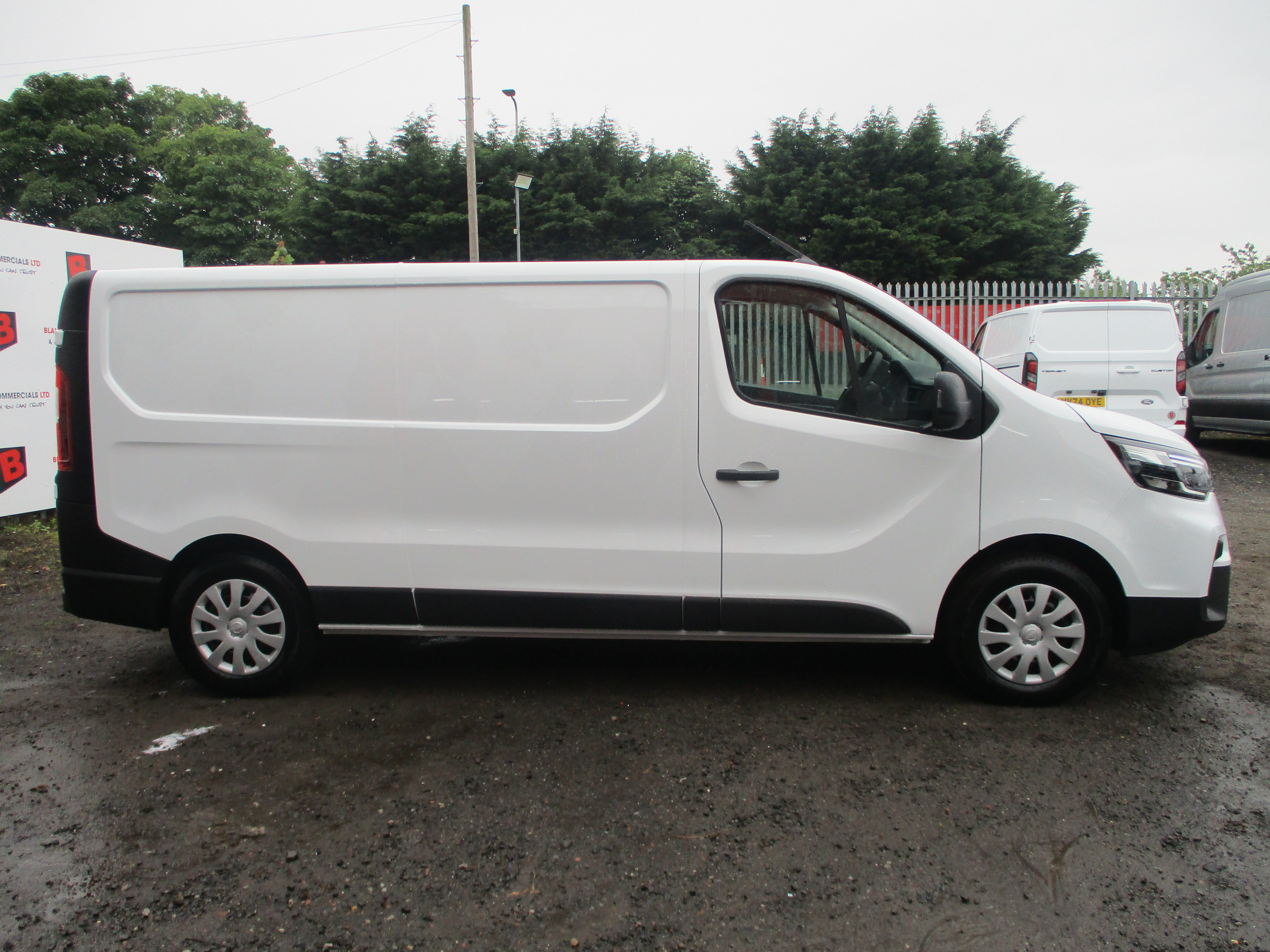 Nissan Primaster L2 LWB 2.0 dCi 110PS Acenta Van (5 YEAR WARRANTY  !!)